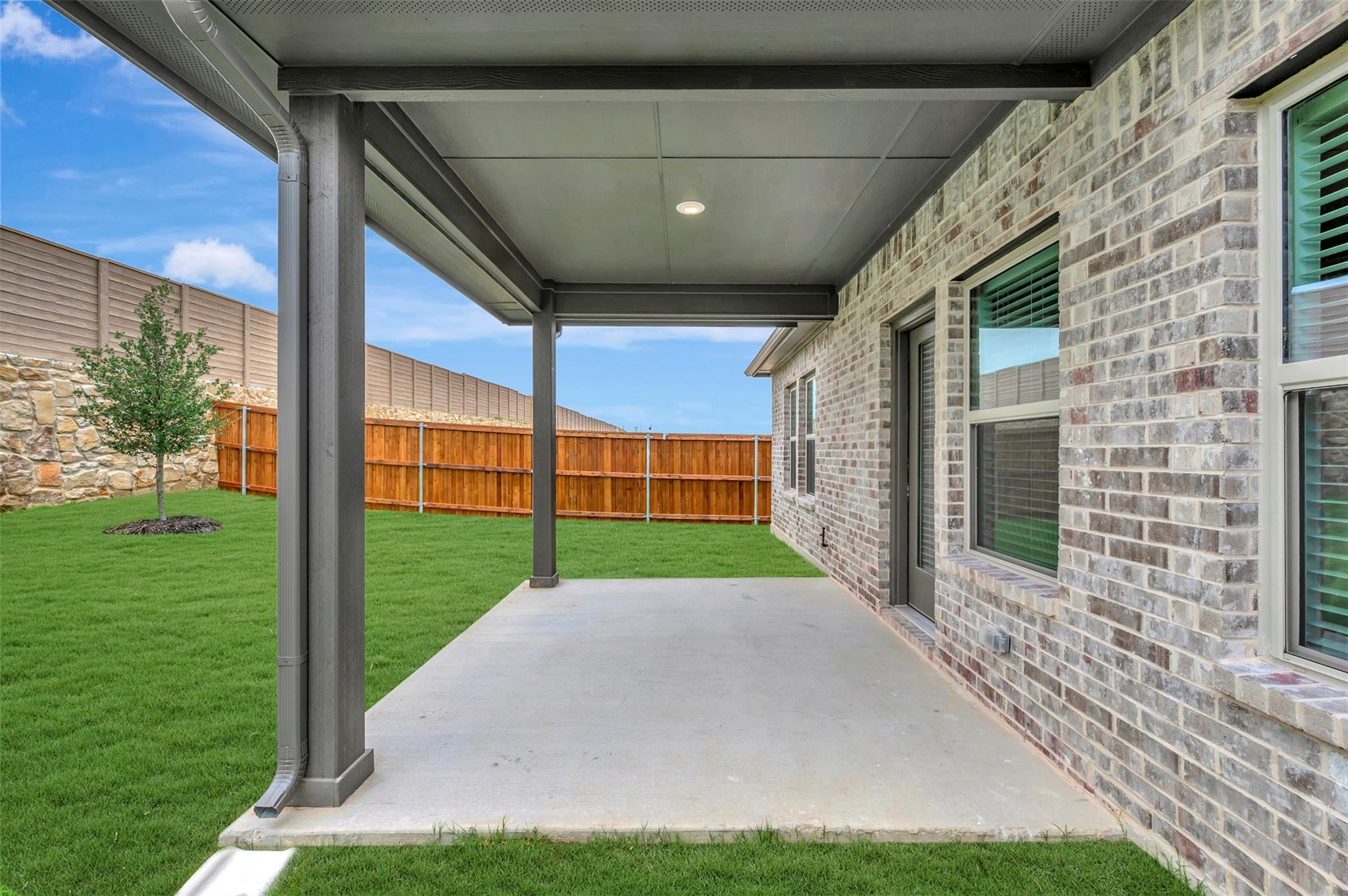 main property photo 26