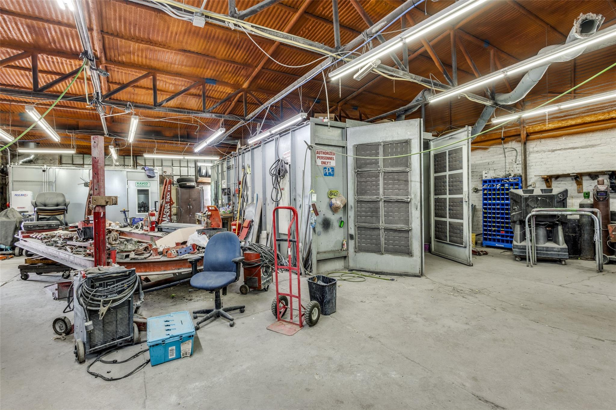main property photo 12