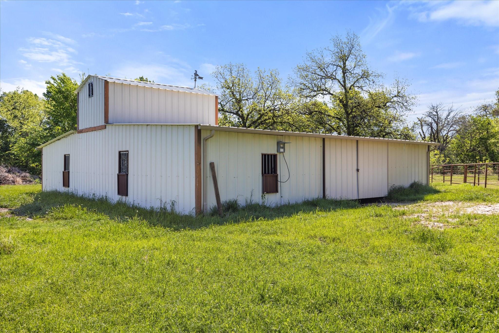 main property photo 35
