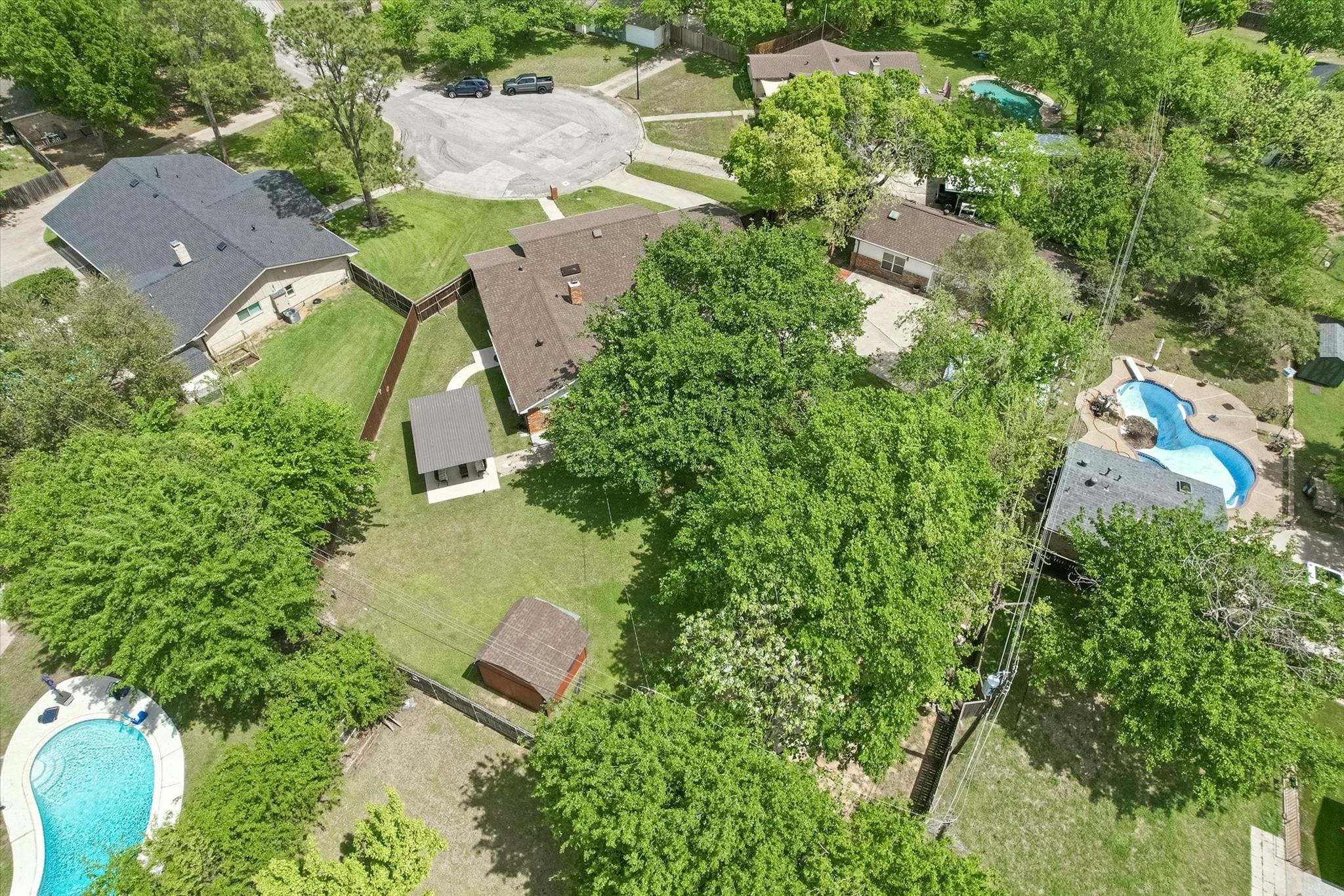 main property photo 37