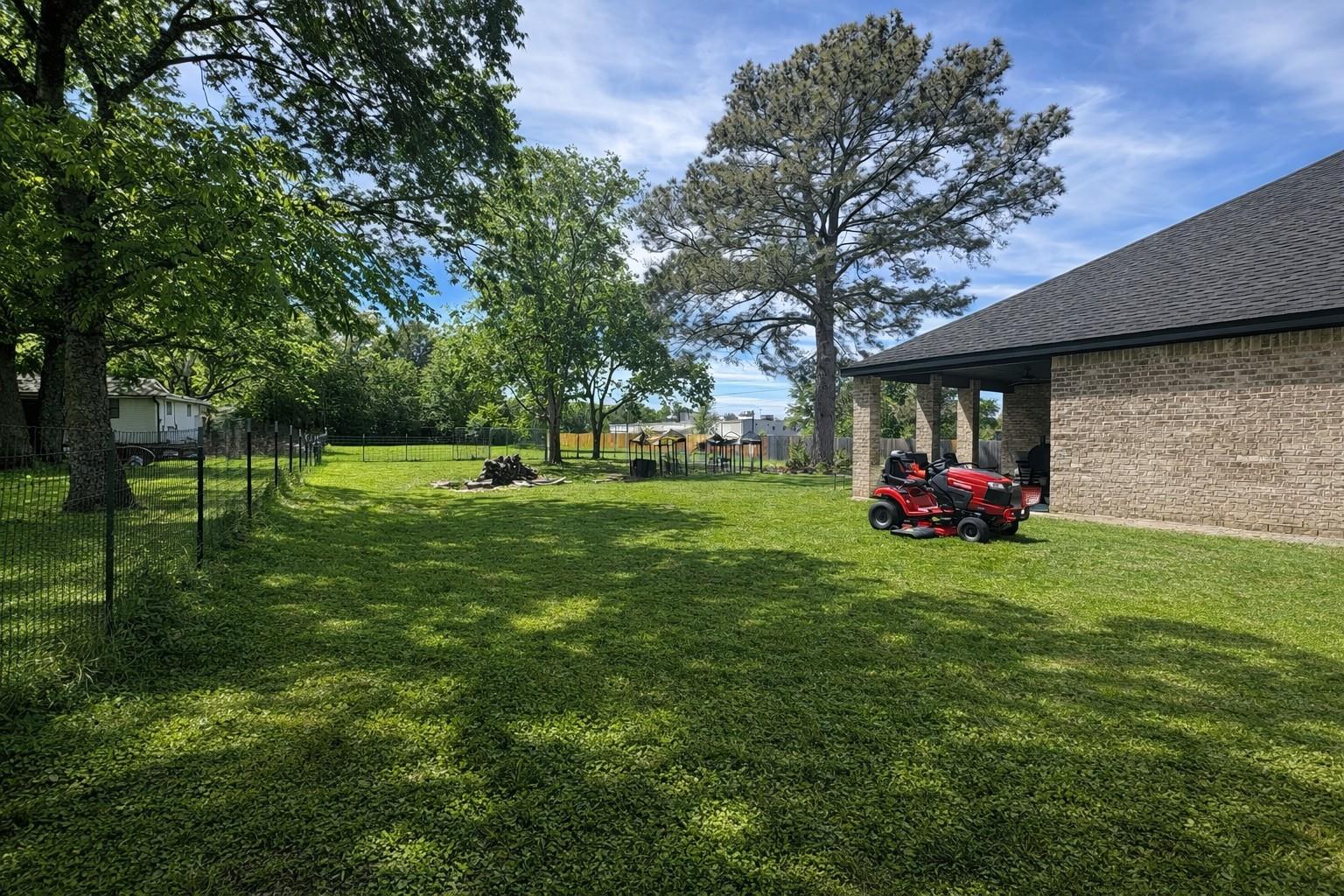 main property photo 22