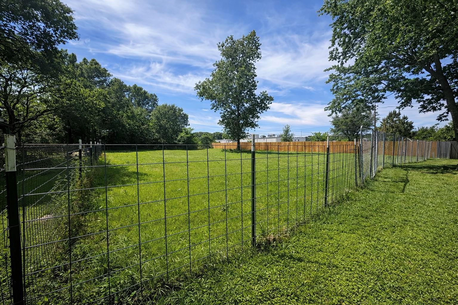 main property photo 23