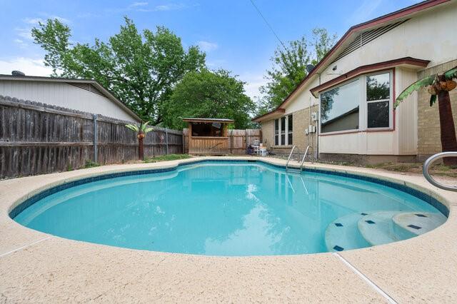 main property photo 23