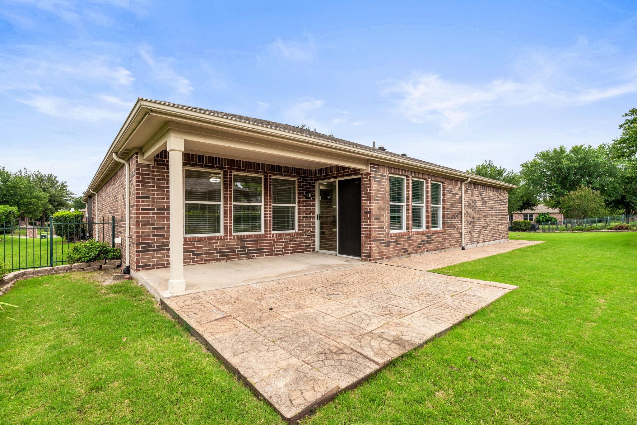 main property photo 21
