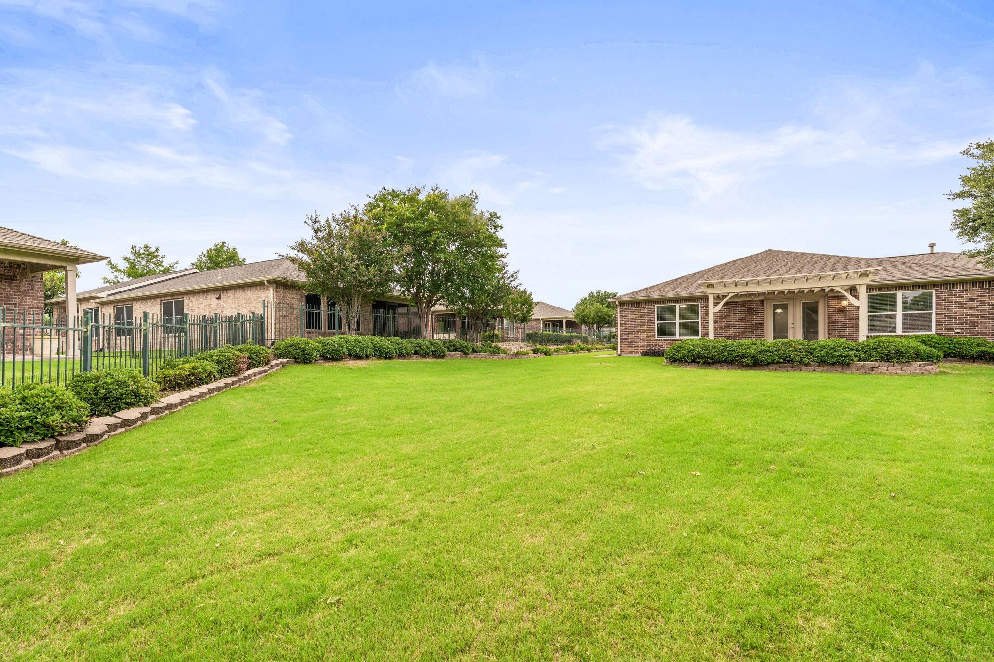main property photo 23
