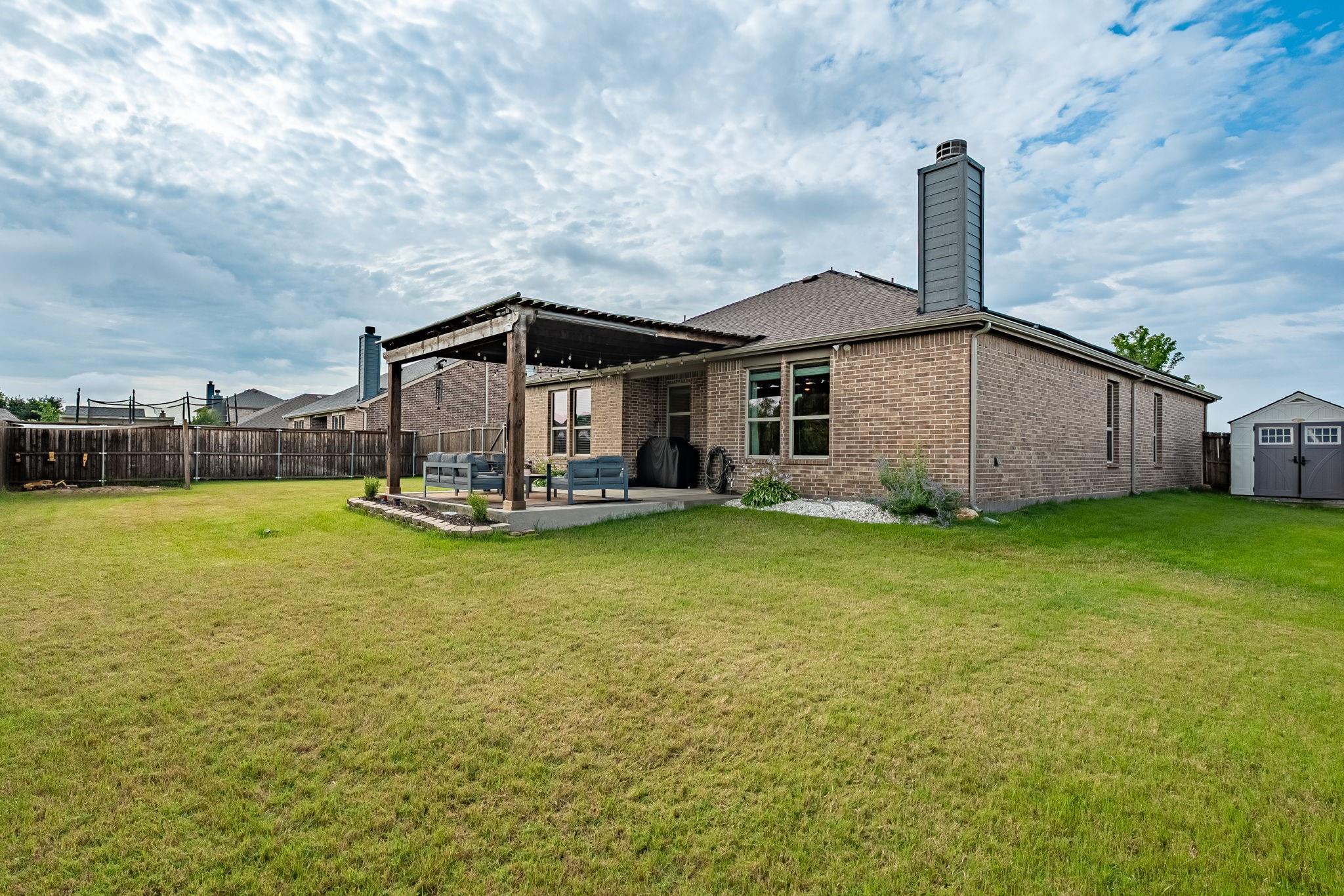 main property photo 26