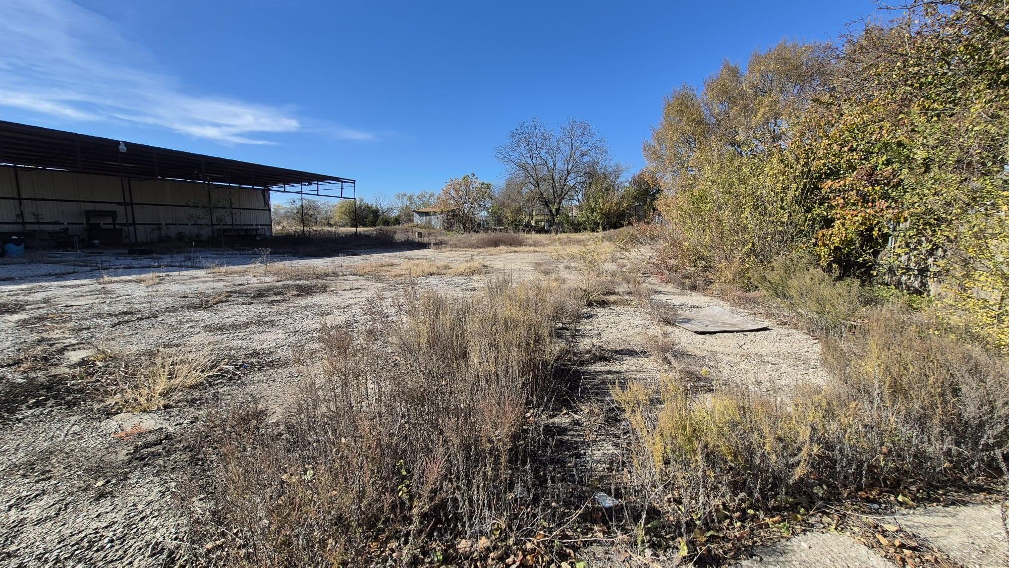 main property photo 19