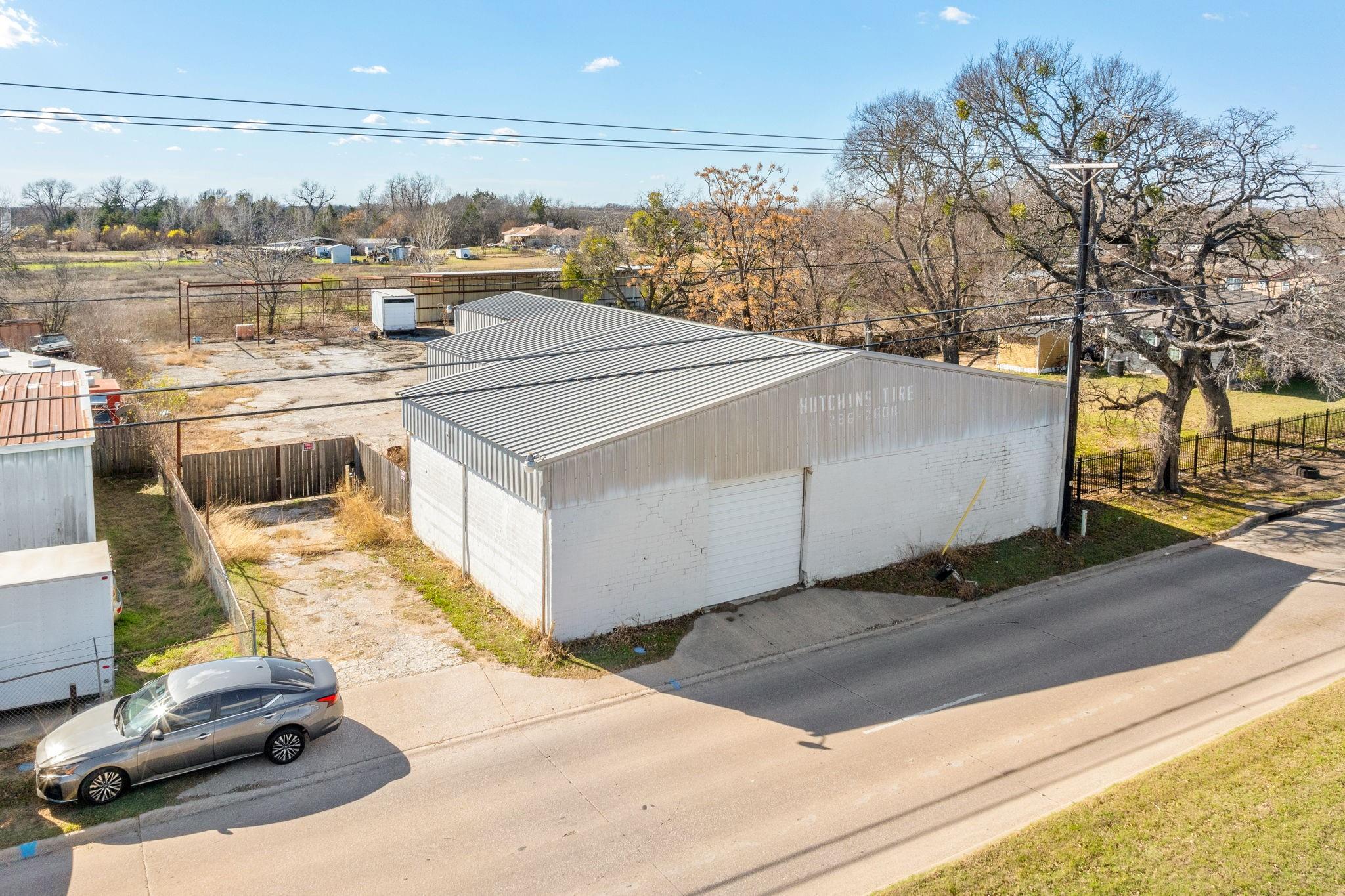 main property photo 4