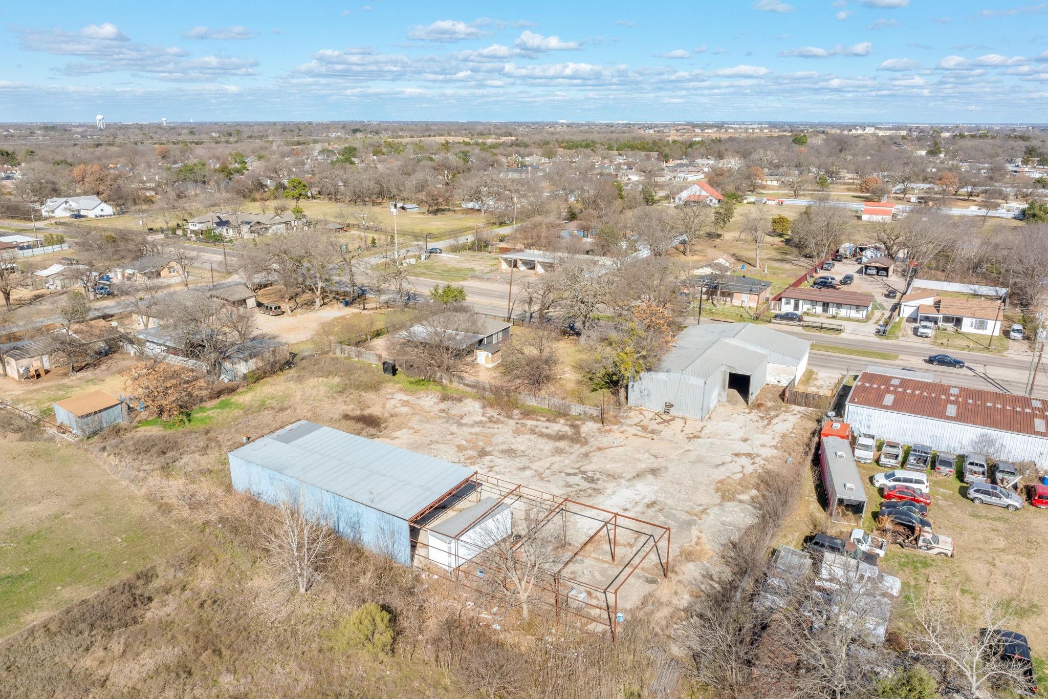 main property photo 9
