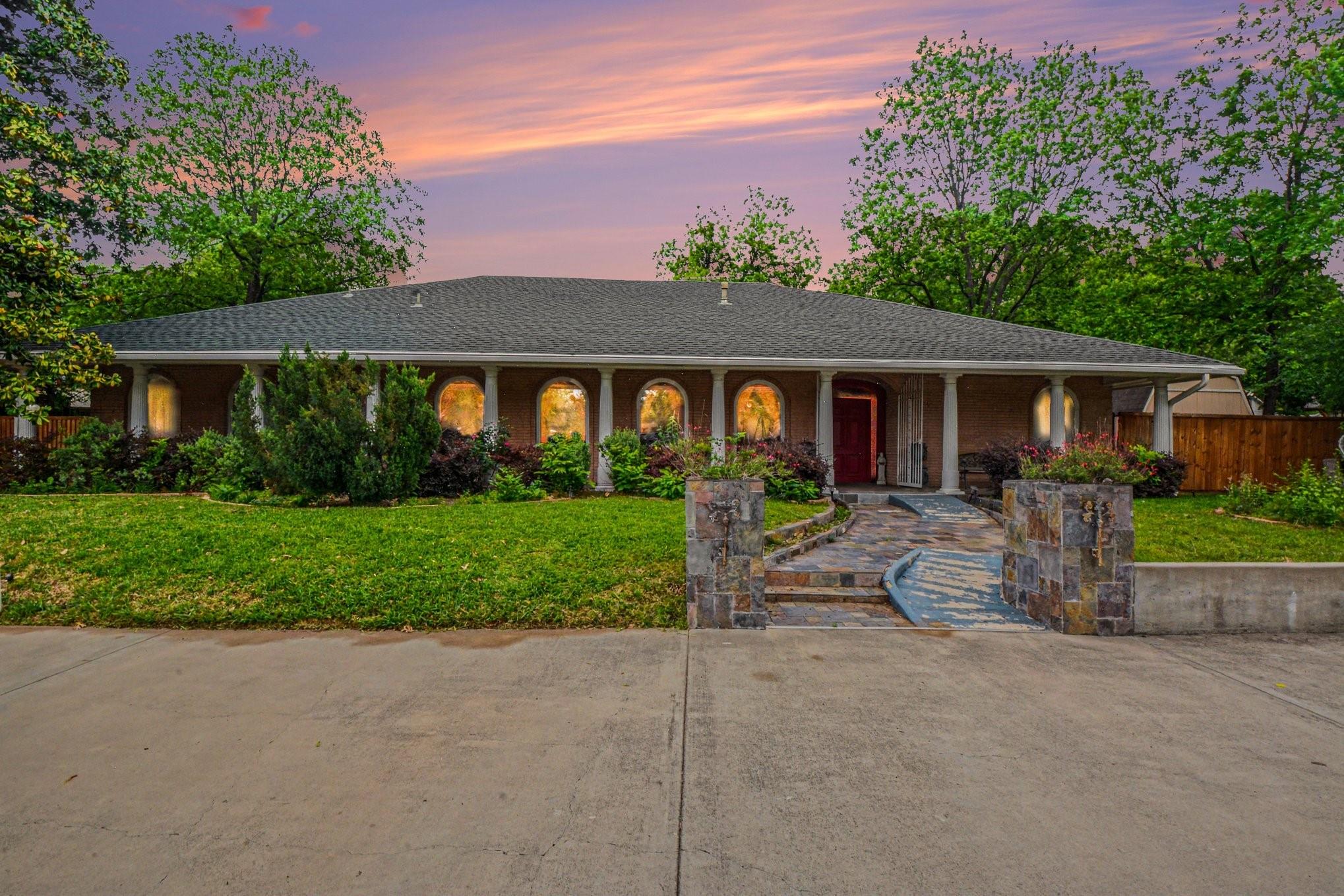 main property photo 28