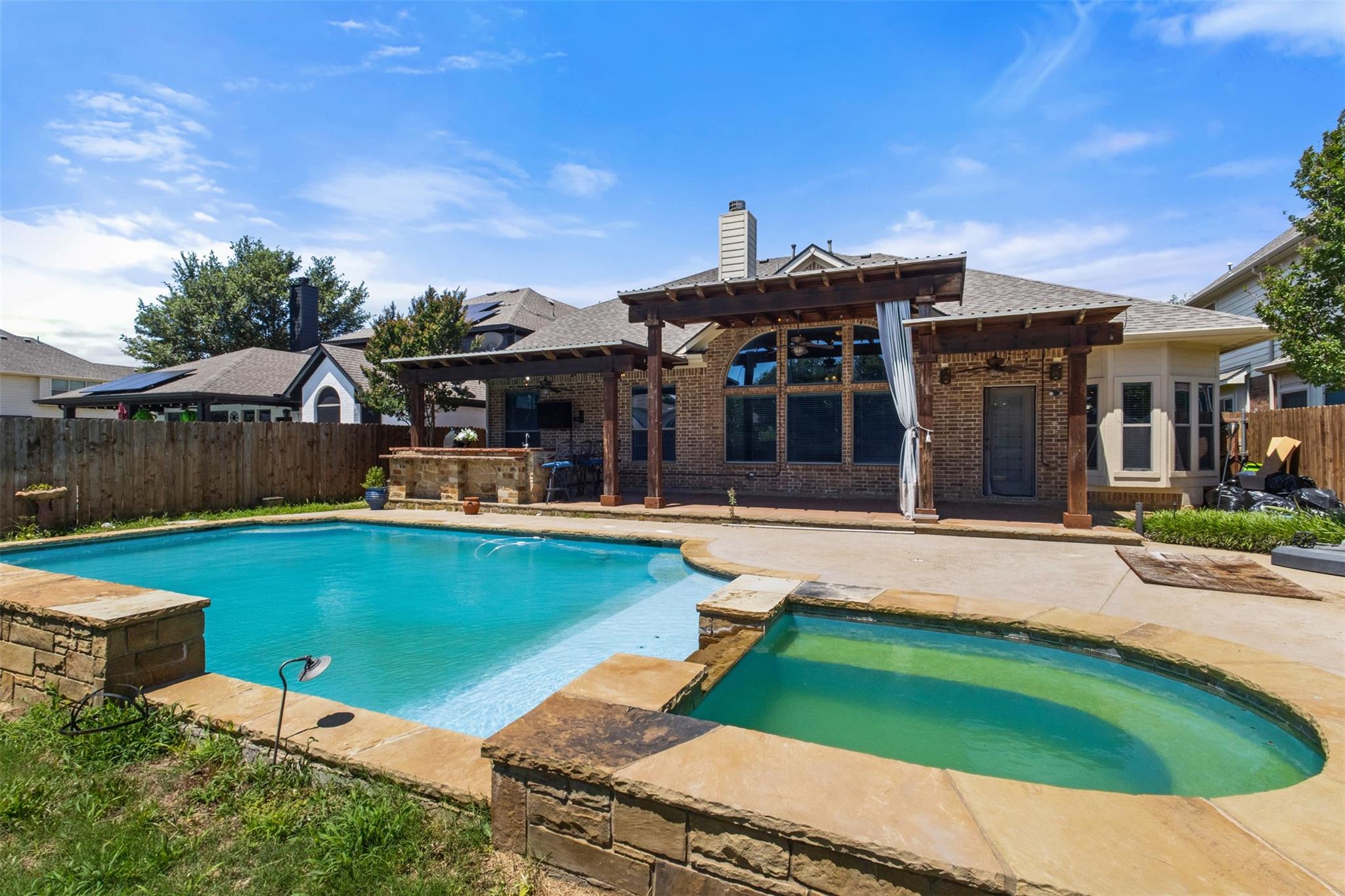 main property photo 27