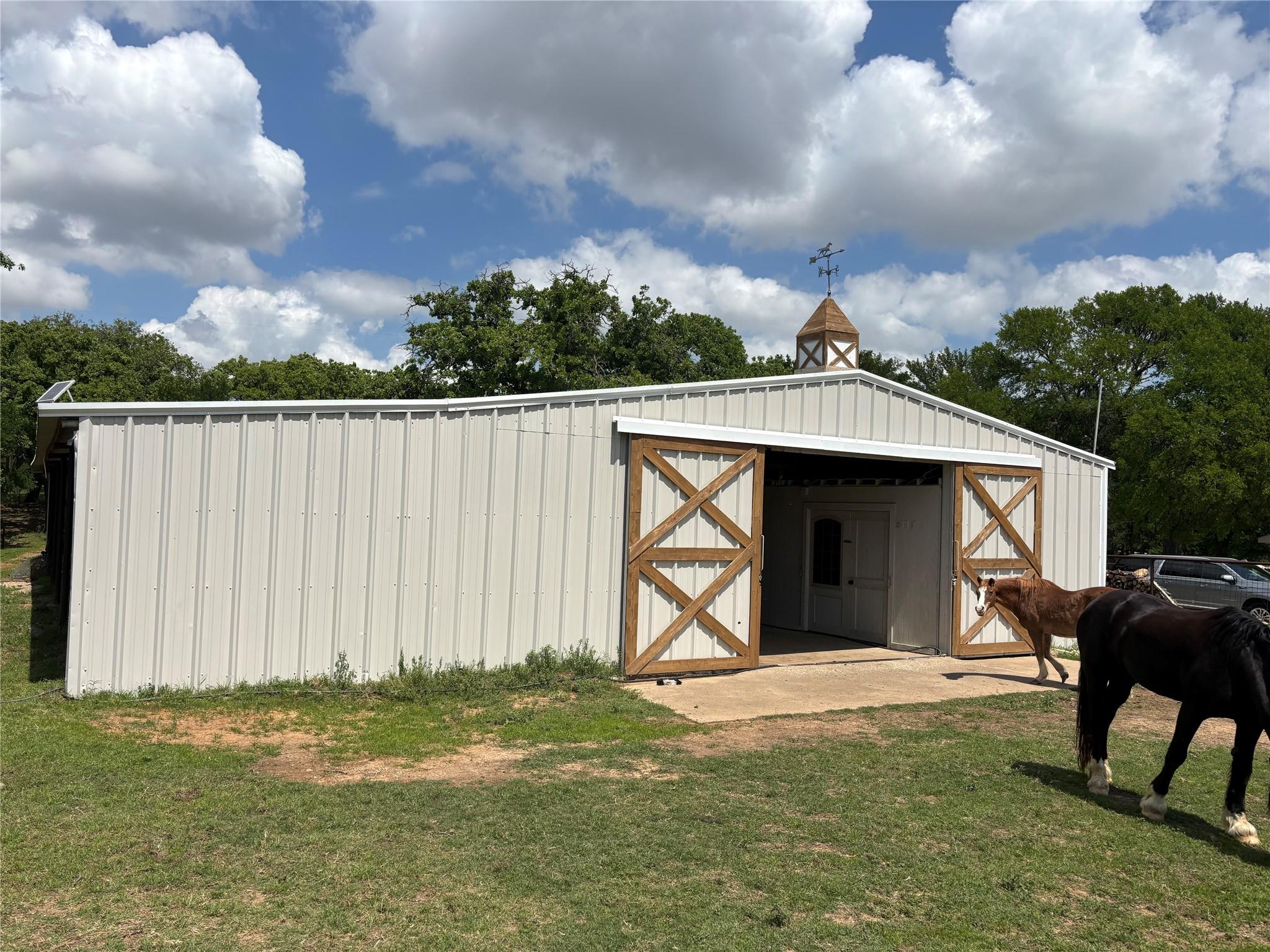 main property photo 32