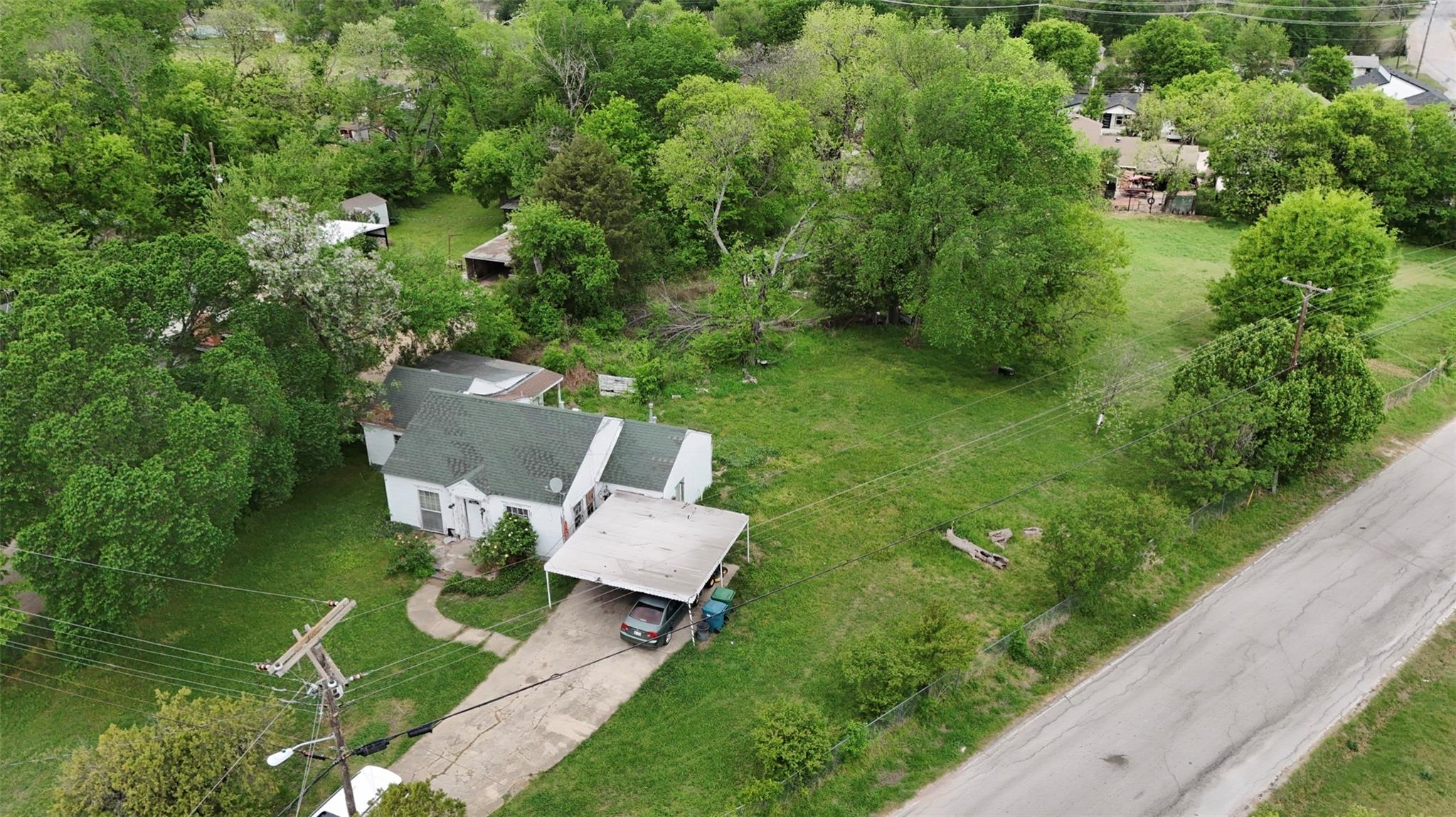 main property photo 11