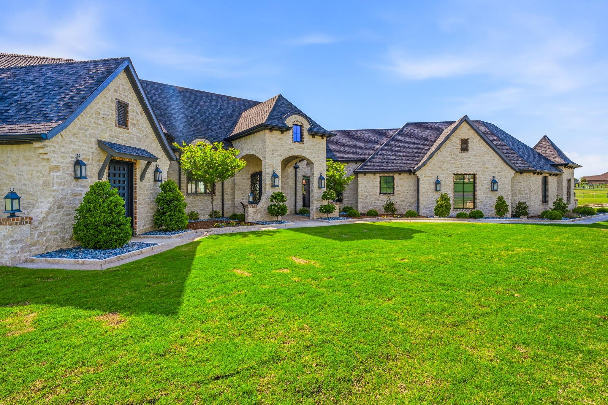 main property photo 36