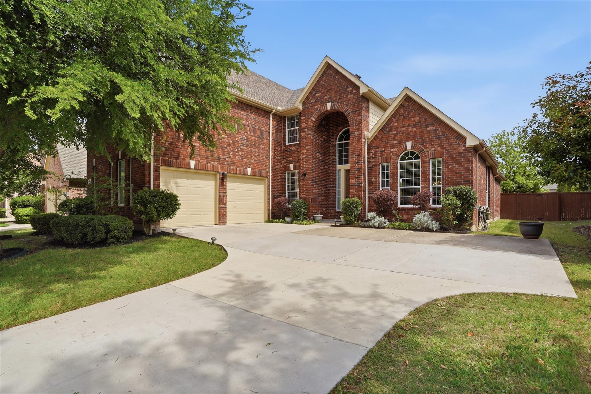 main property photo 33