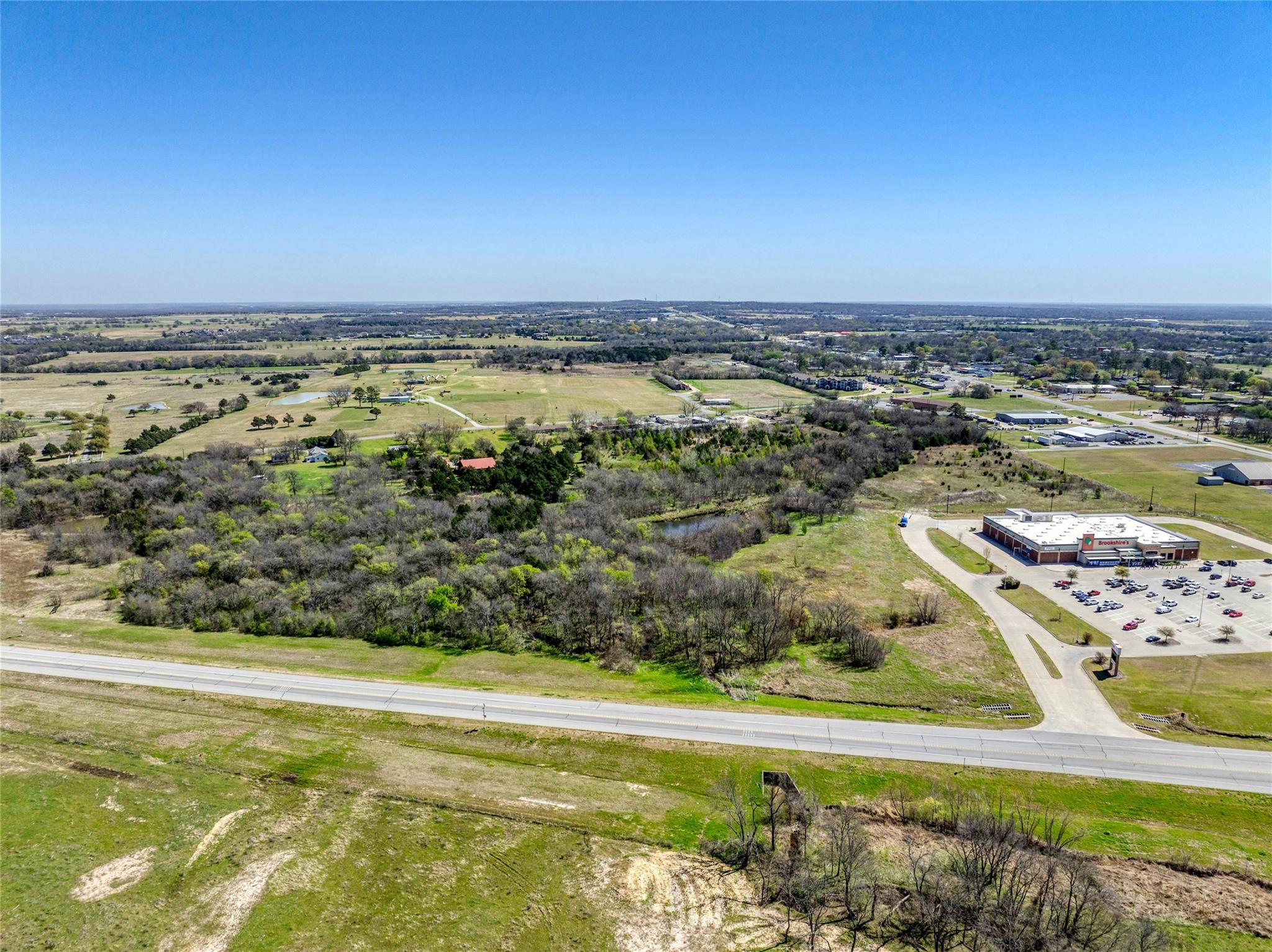 main property photo 14