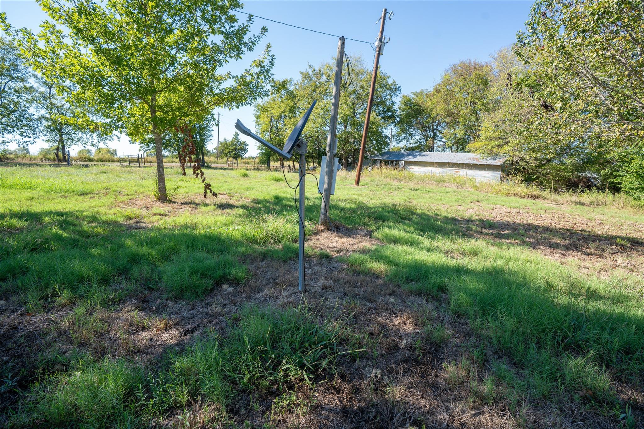 main property photo 30