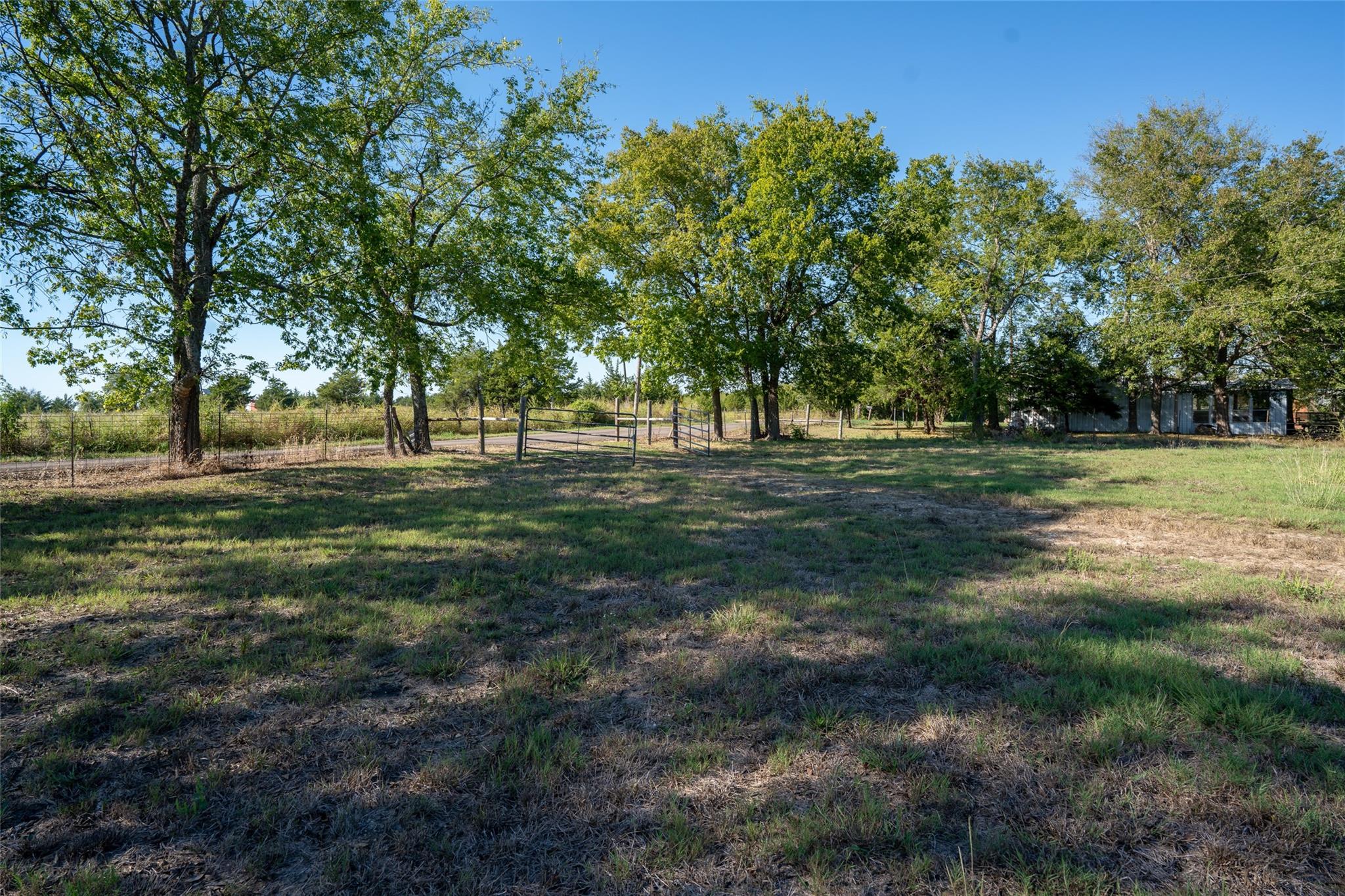 main property photo 32
