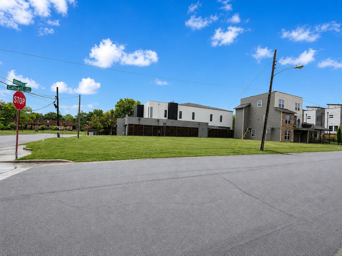 main property photo 1