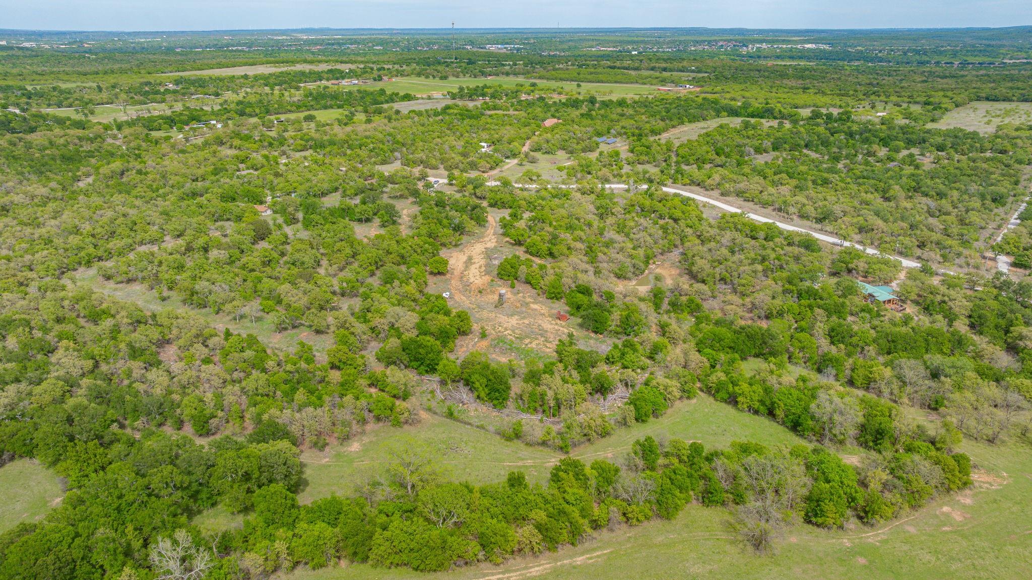 main property photo 11