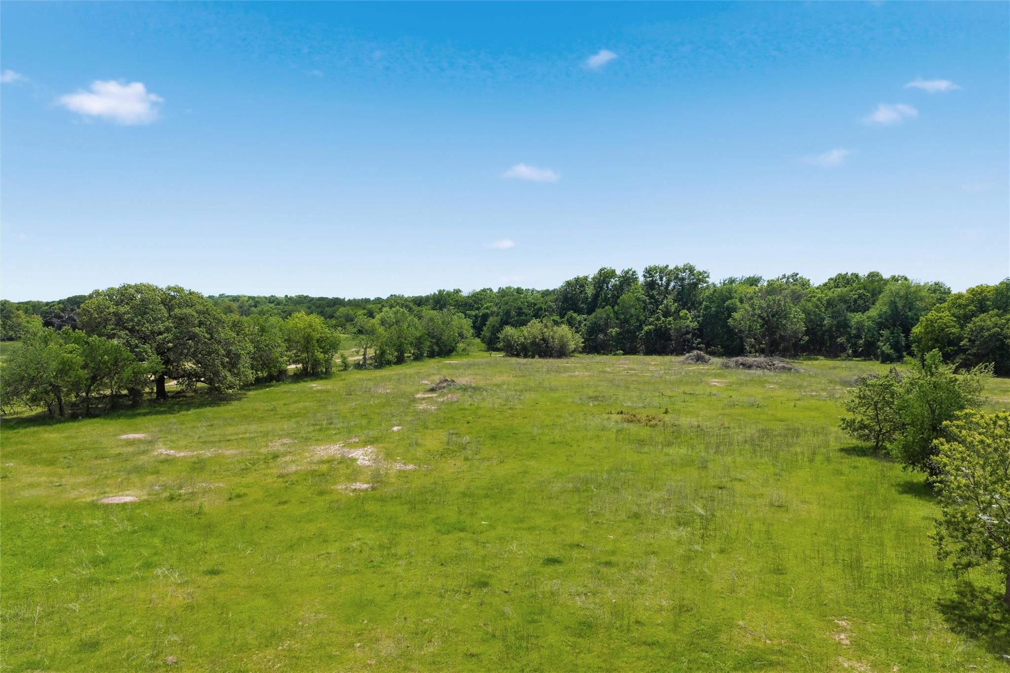 main property photo 11