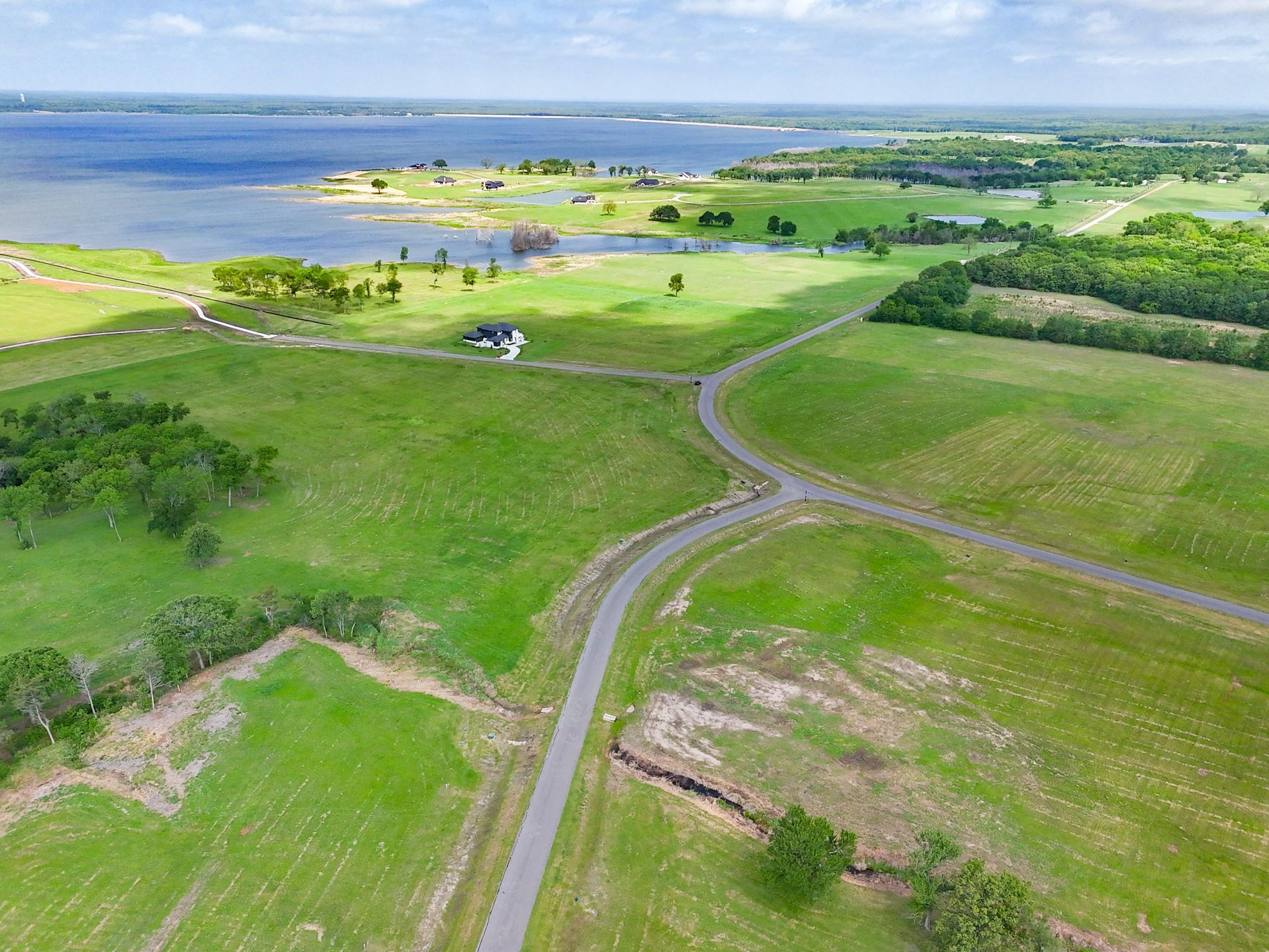 main property photo 15