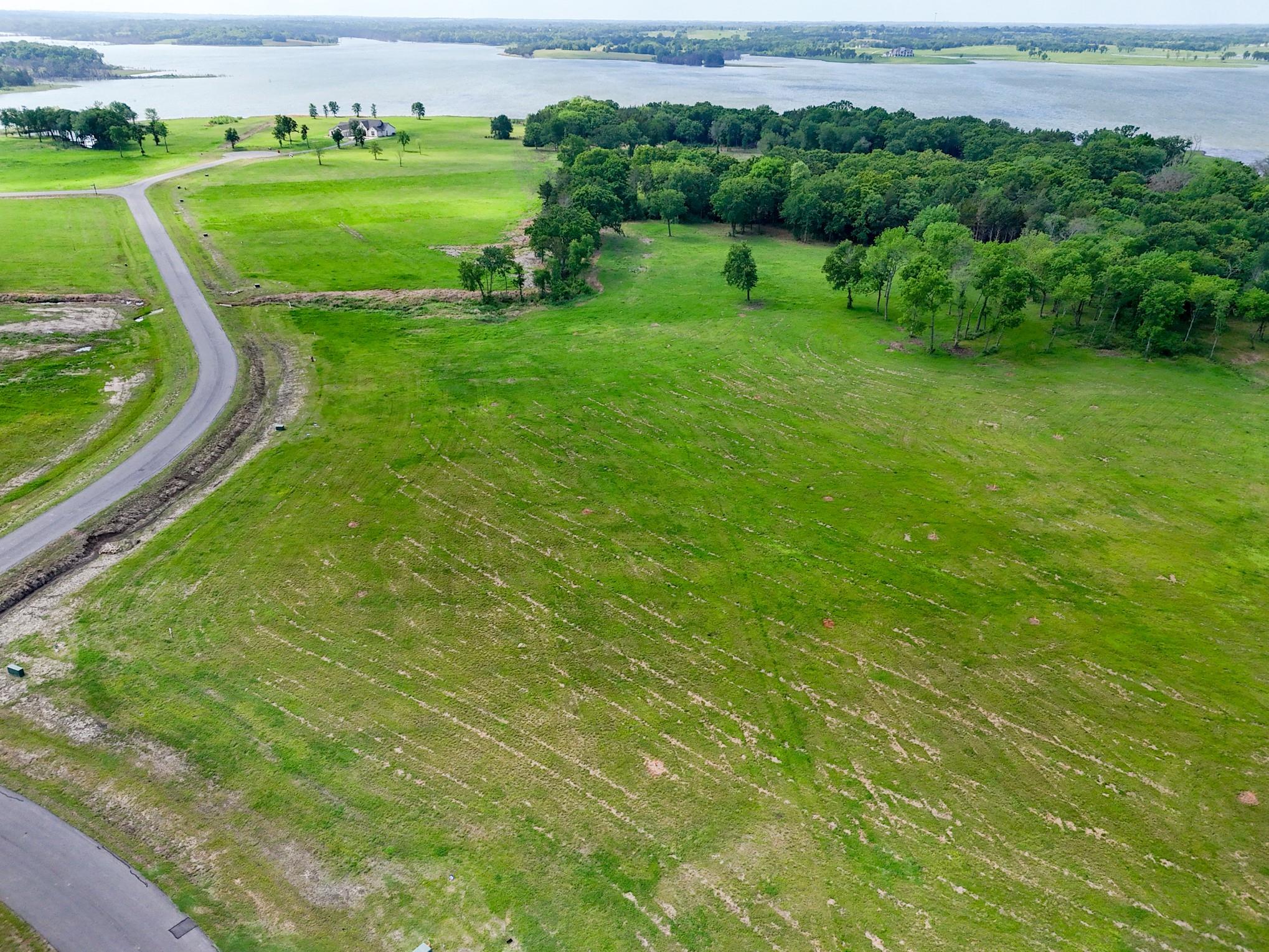 main property photo 22