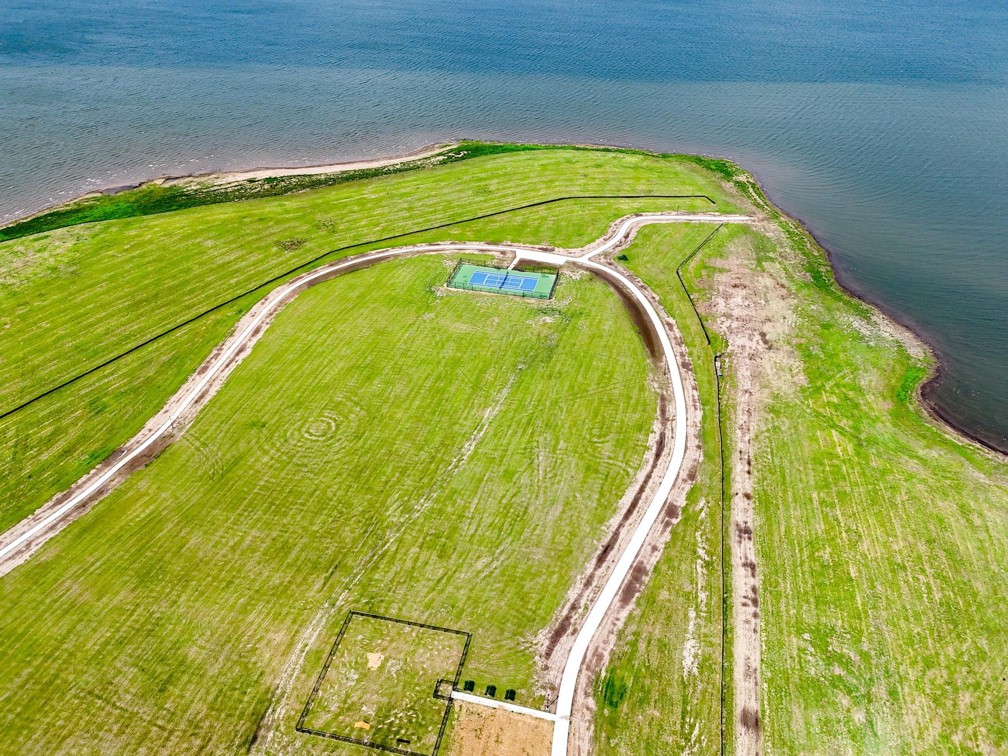 main property photo 29