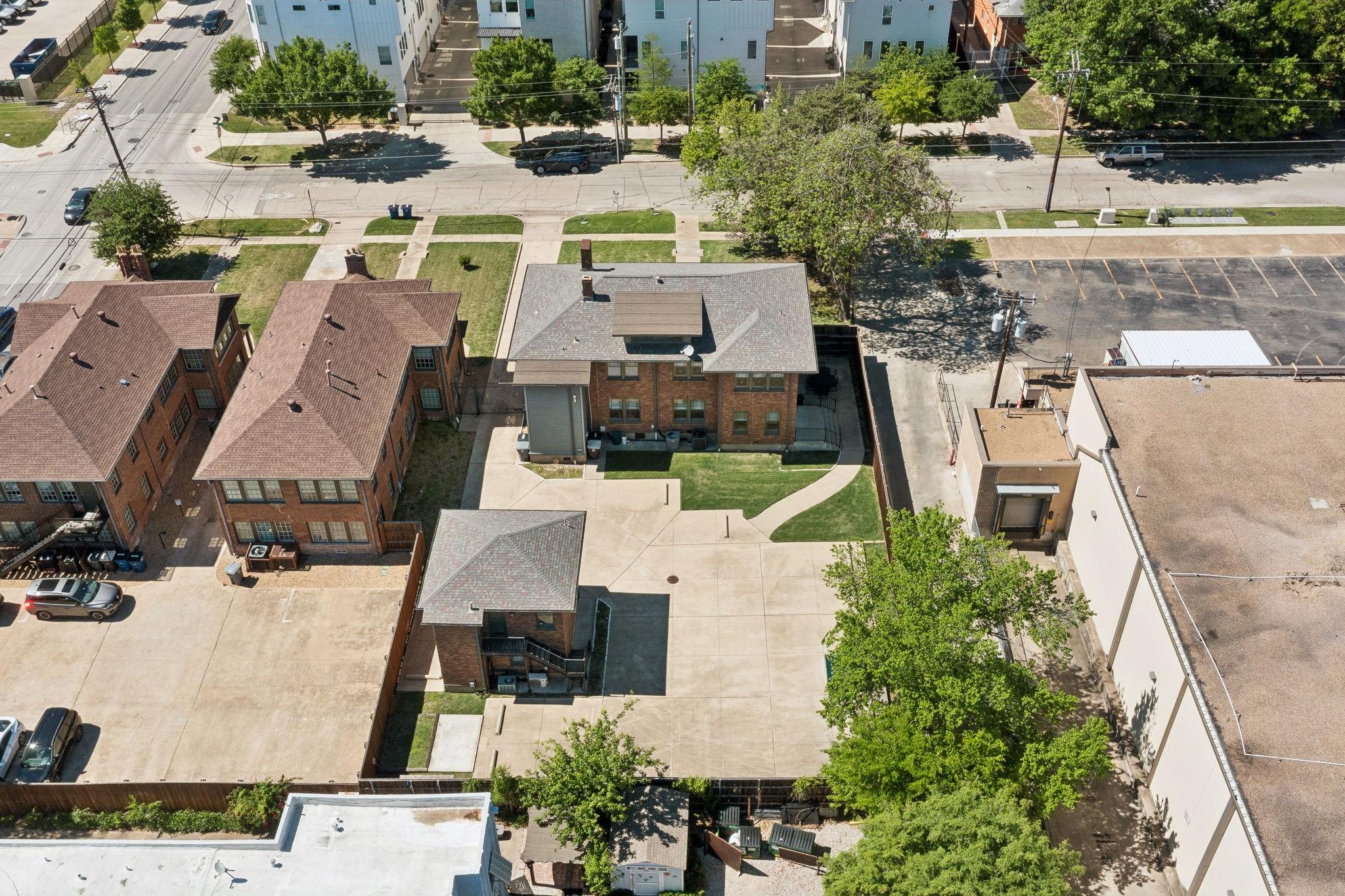main property photo 38