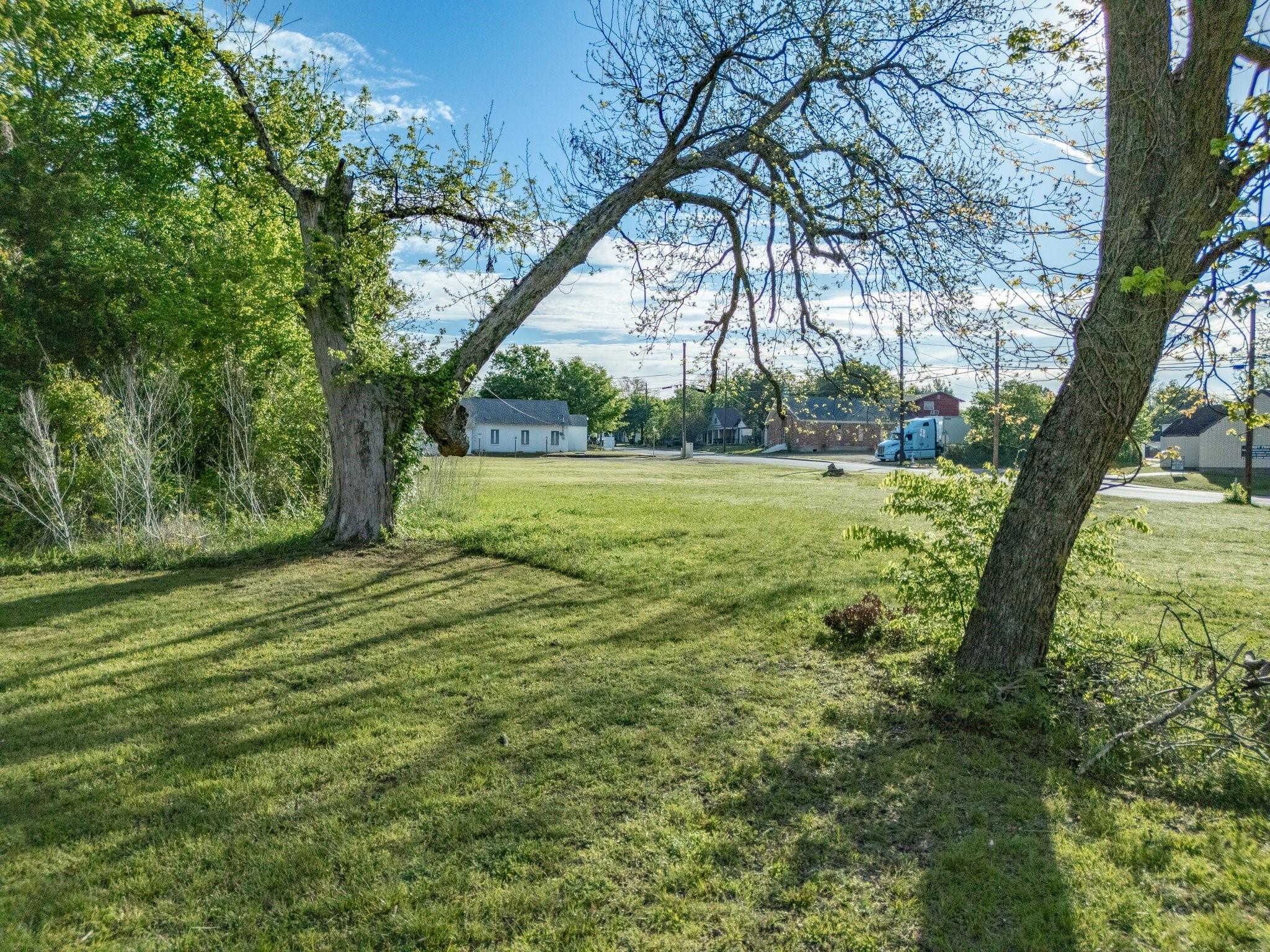 main property photo 22