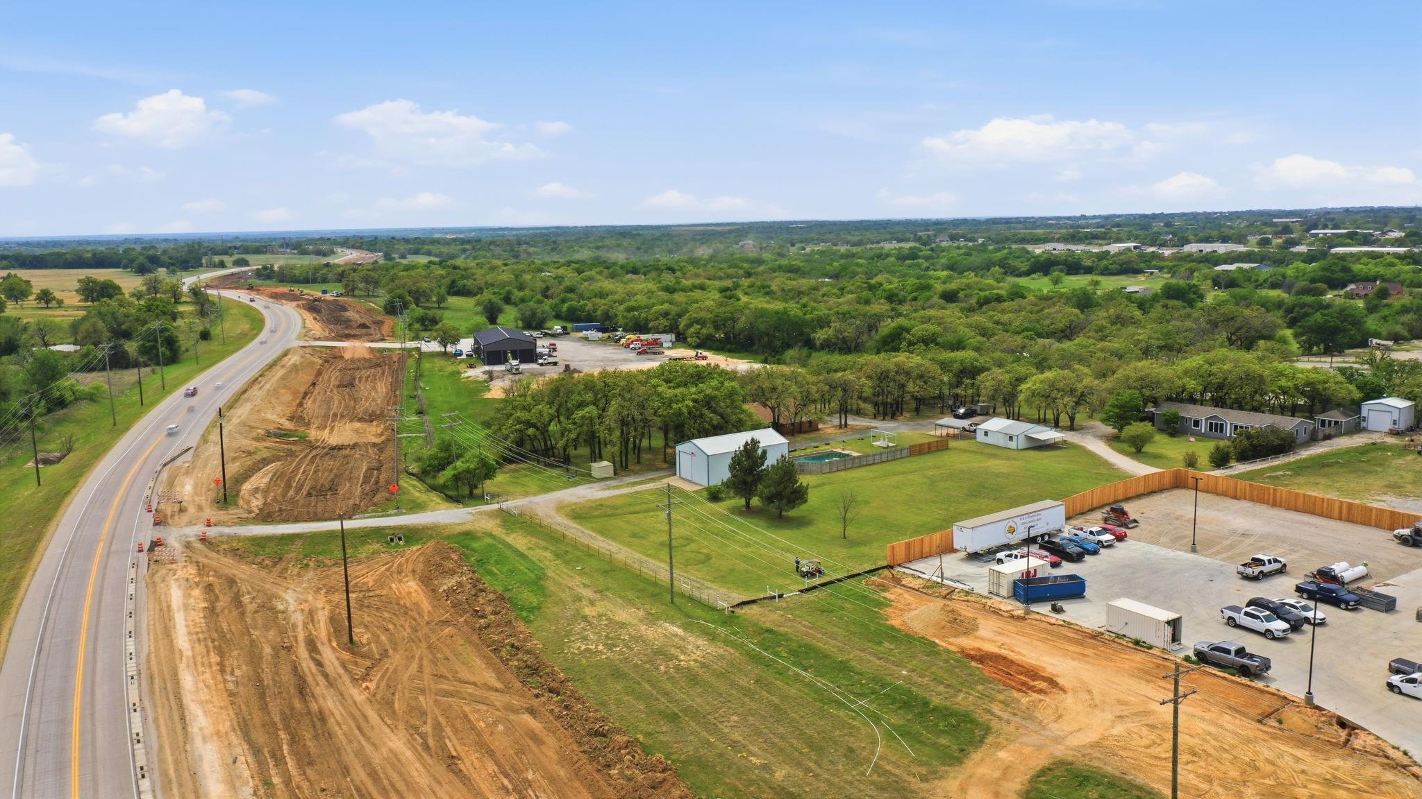 main property photo 4