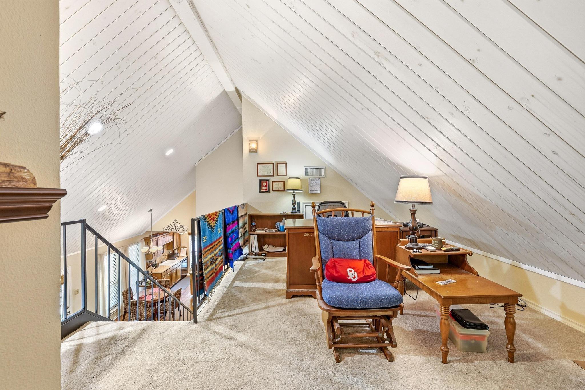 main property photo 25