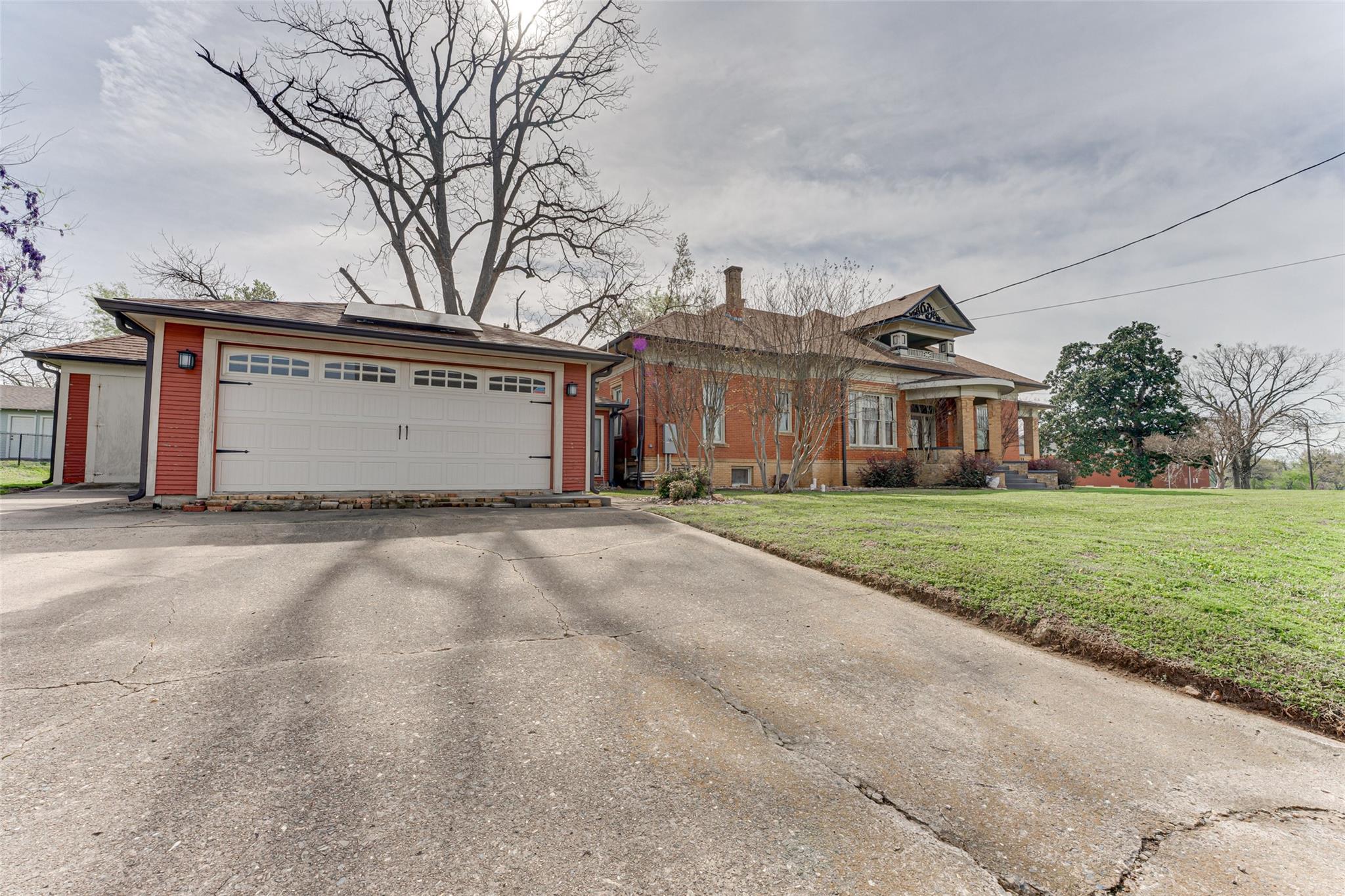 main property photo 38