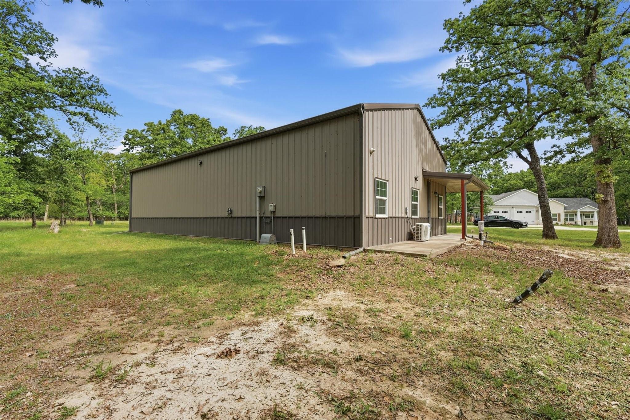 main property photo 26