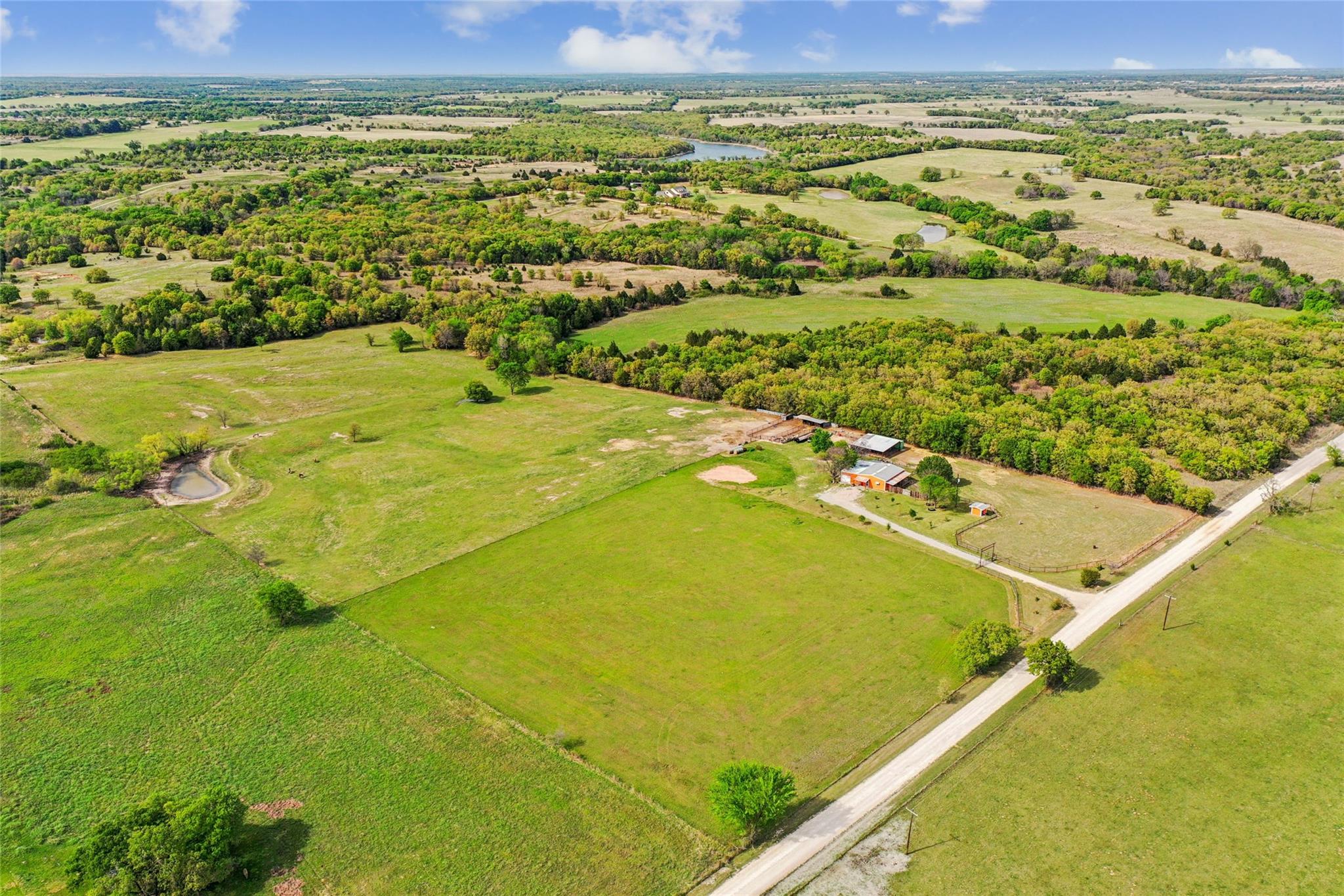 main property photo 37