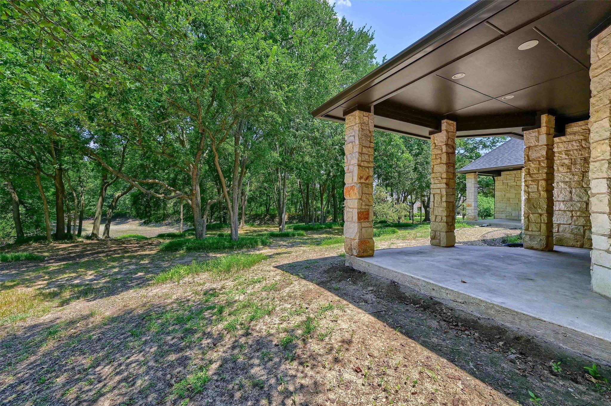 main property photo 36