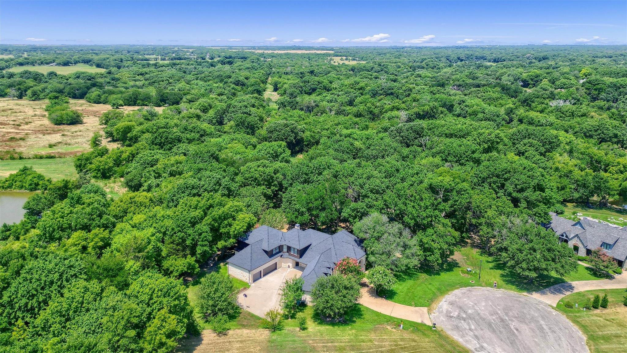 main property photo 37