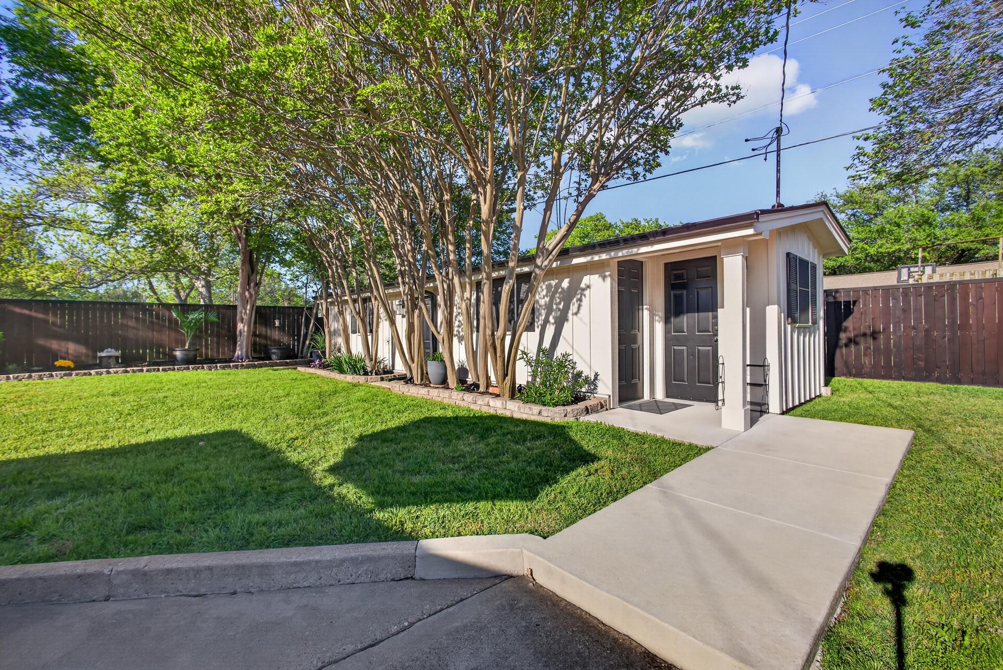 main property photo 33