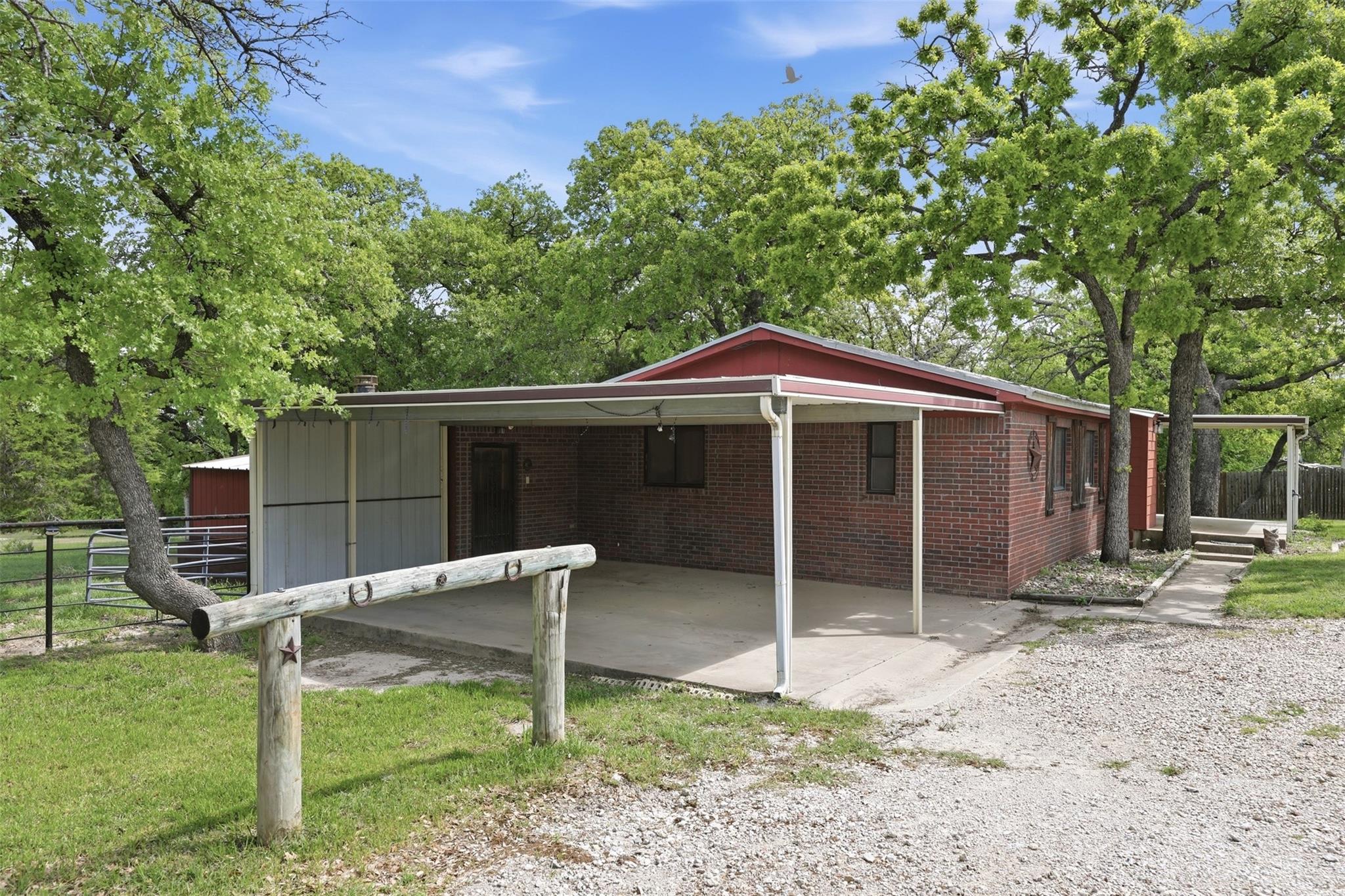 main property photo 22