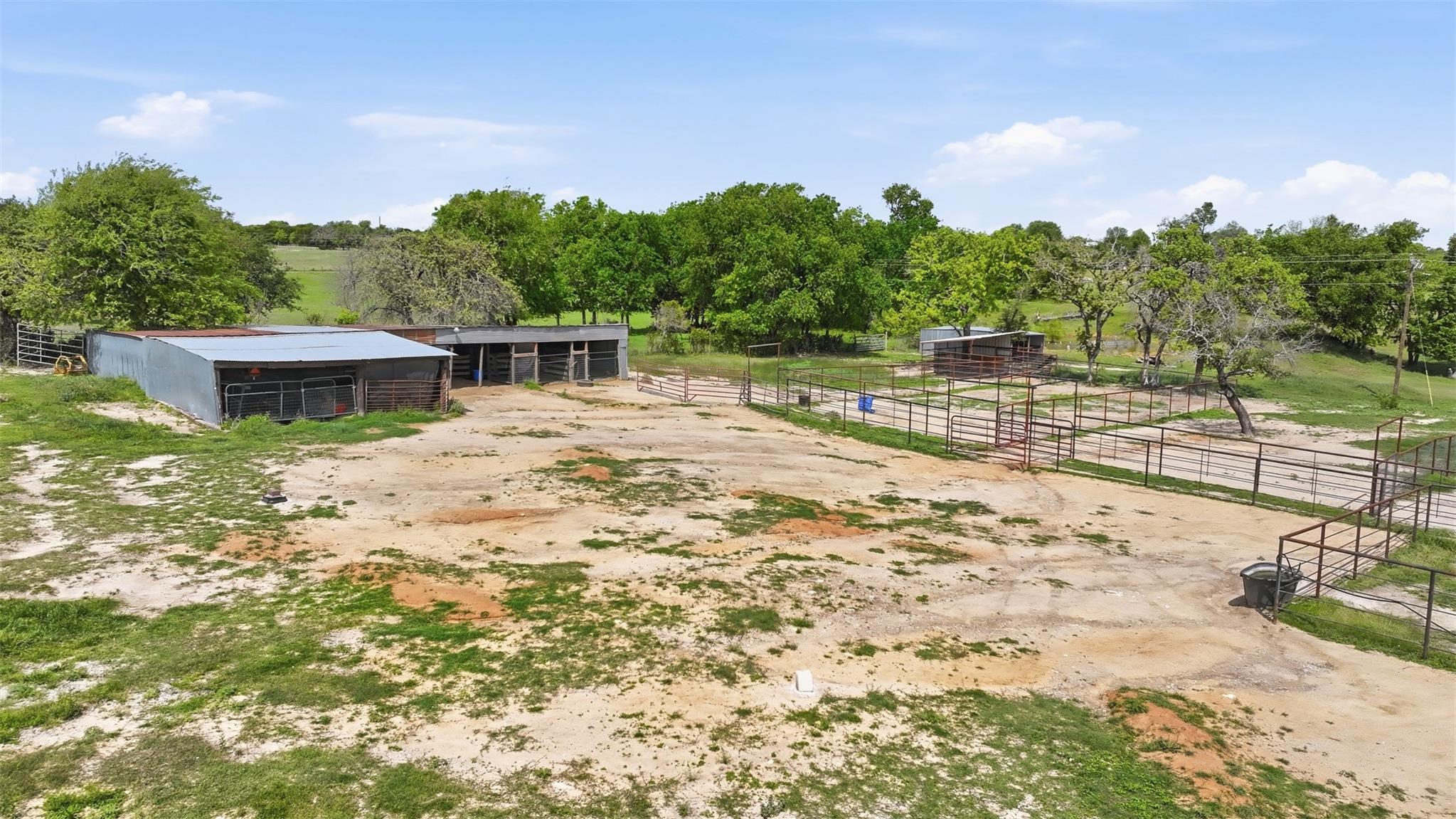 main property photo 33