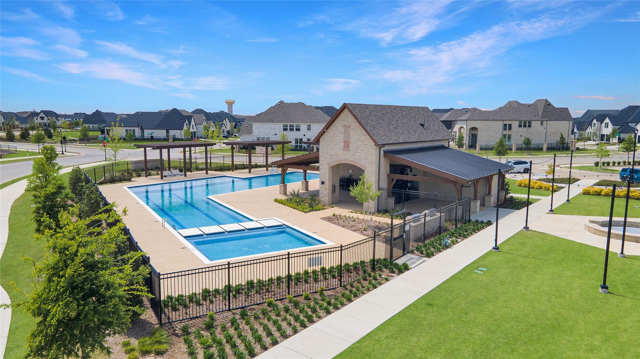 main property photo 31
