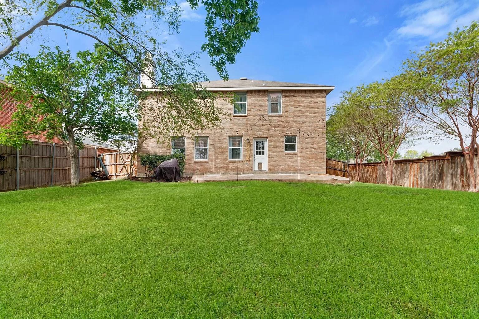 main property photo 24