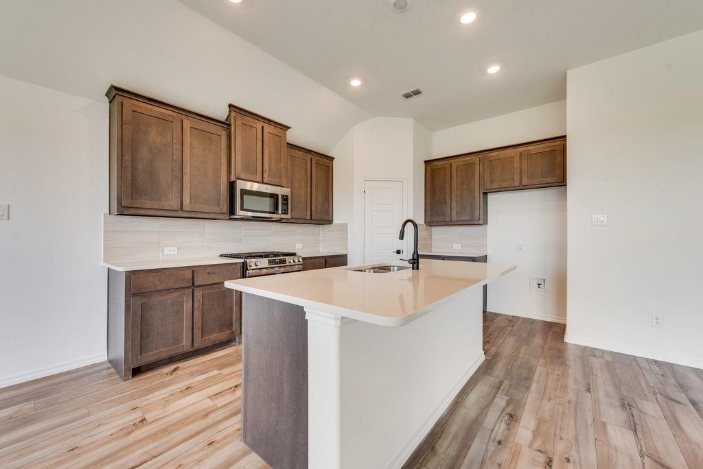 property viewer photo 3