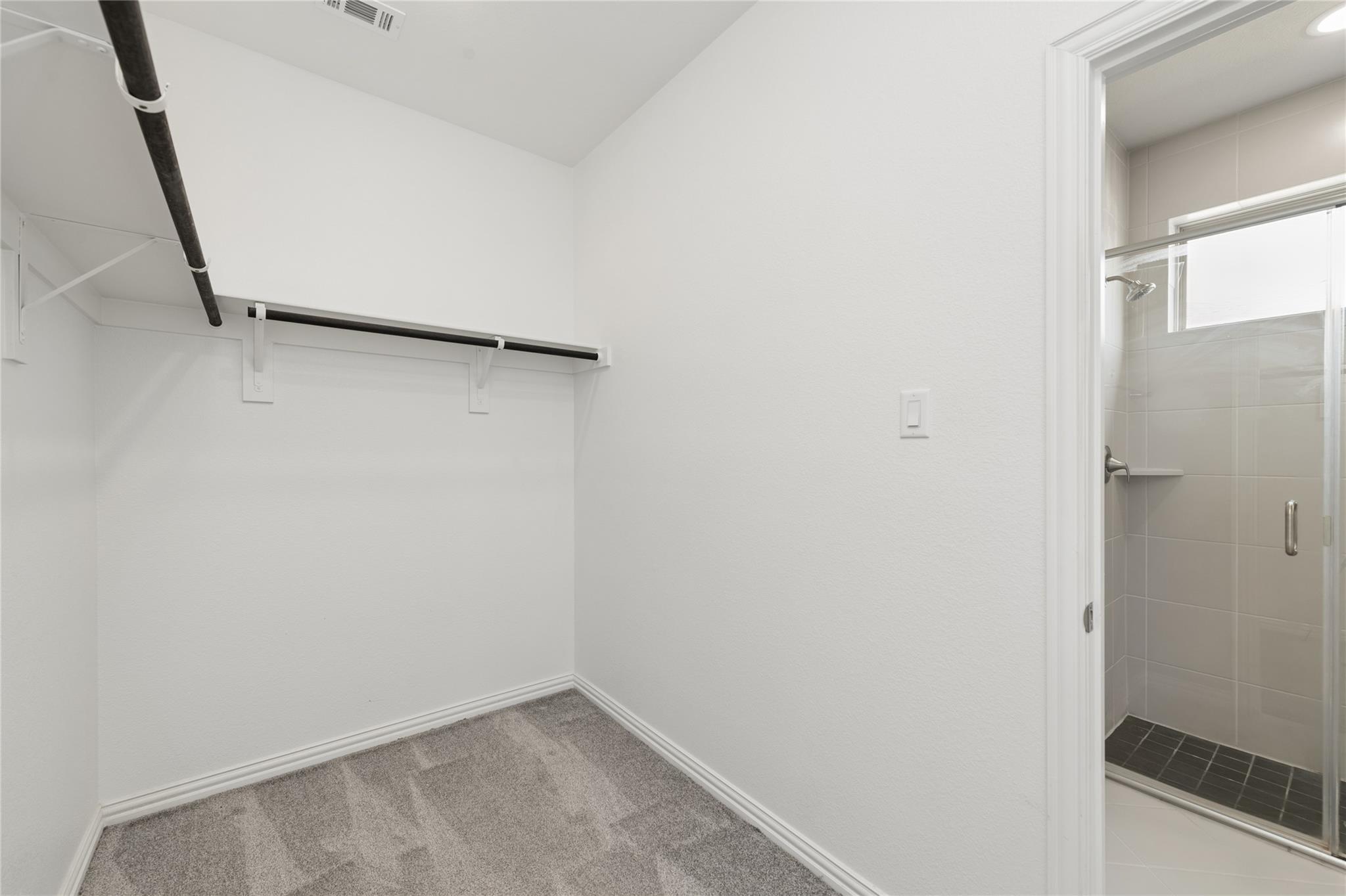 property viewer photo 19