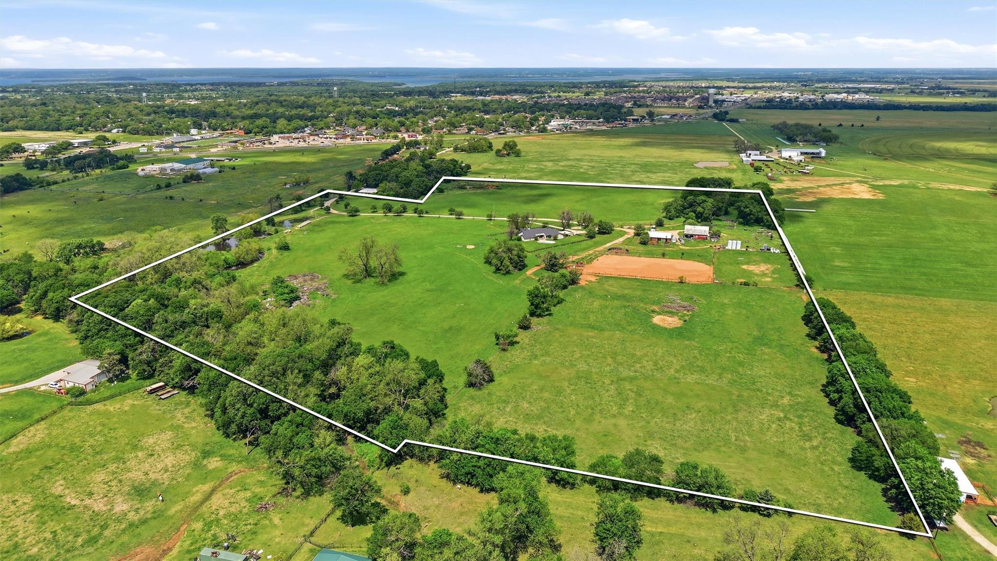 main property photo 6