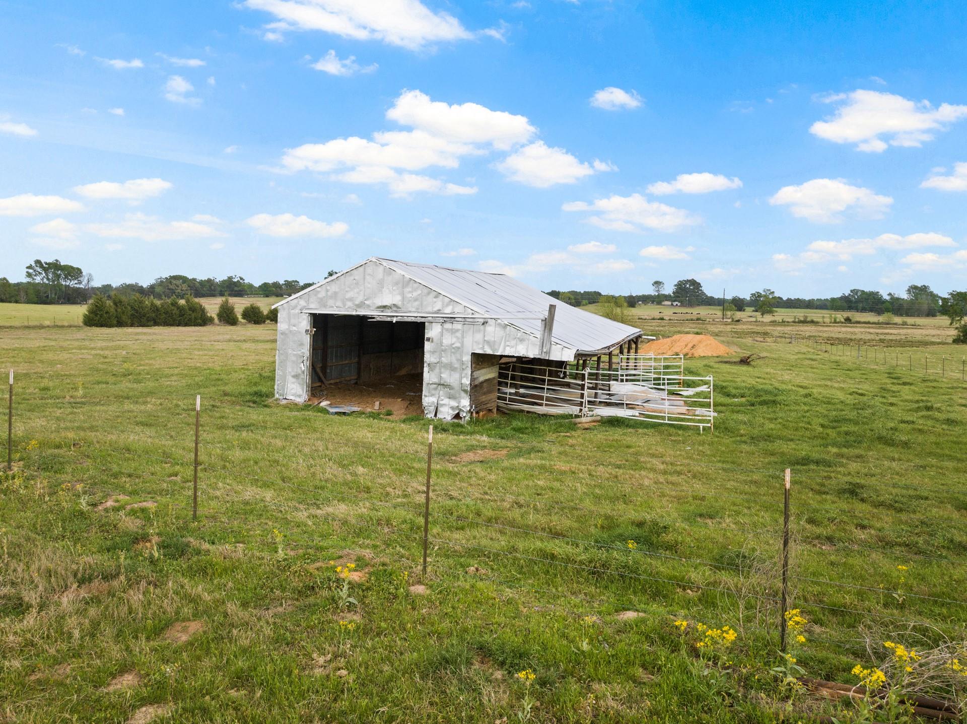 main property photo 22