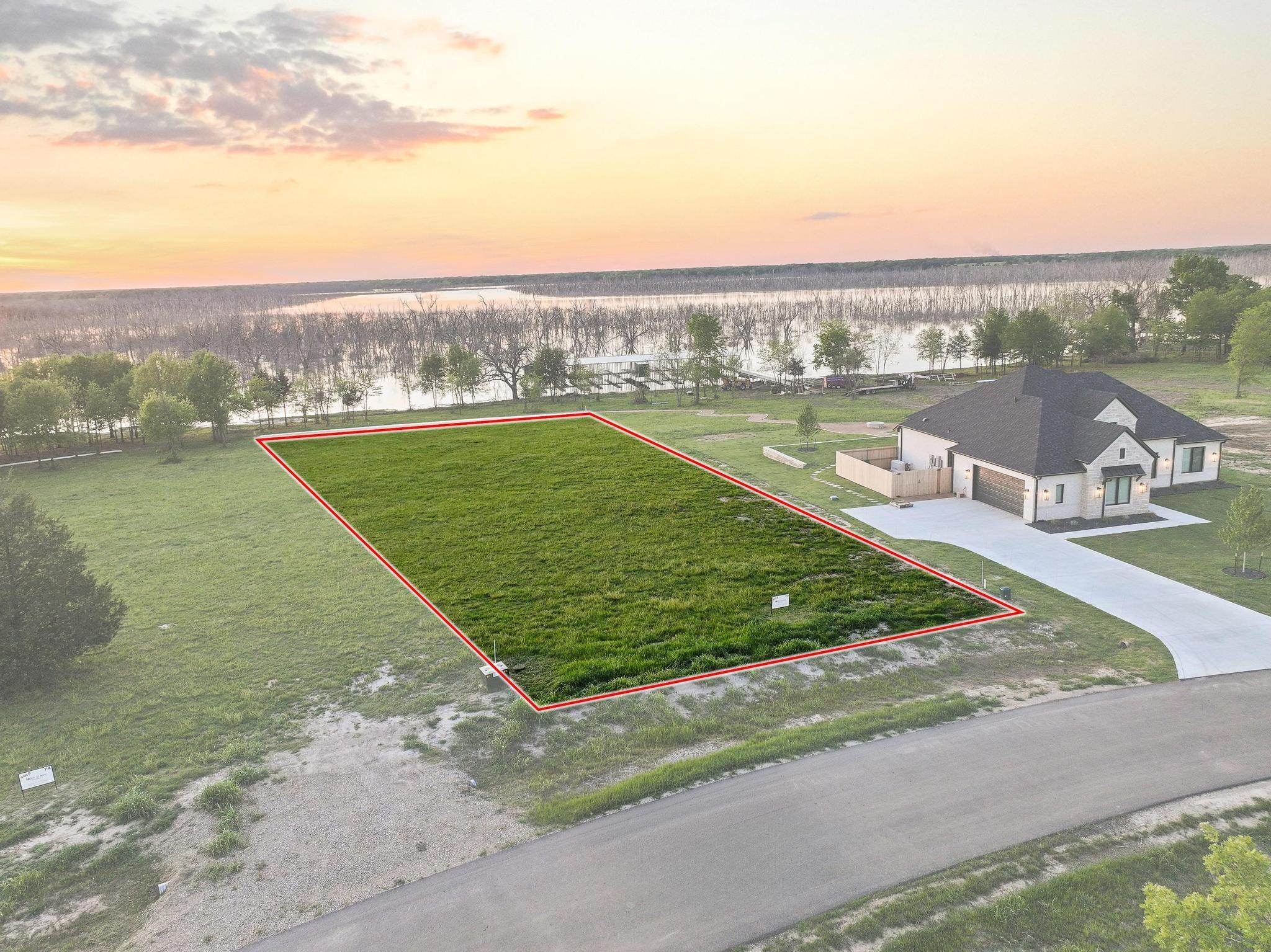 main property photo 24