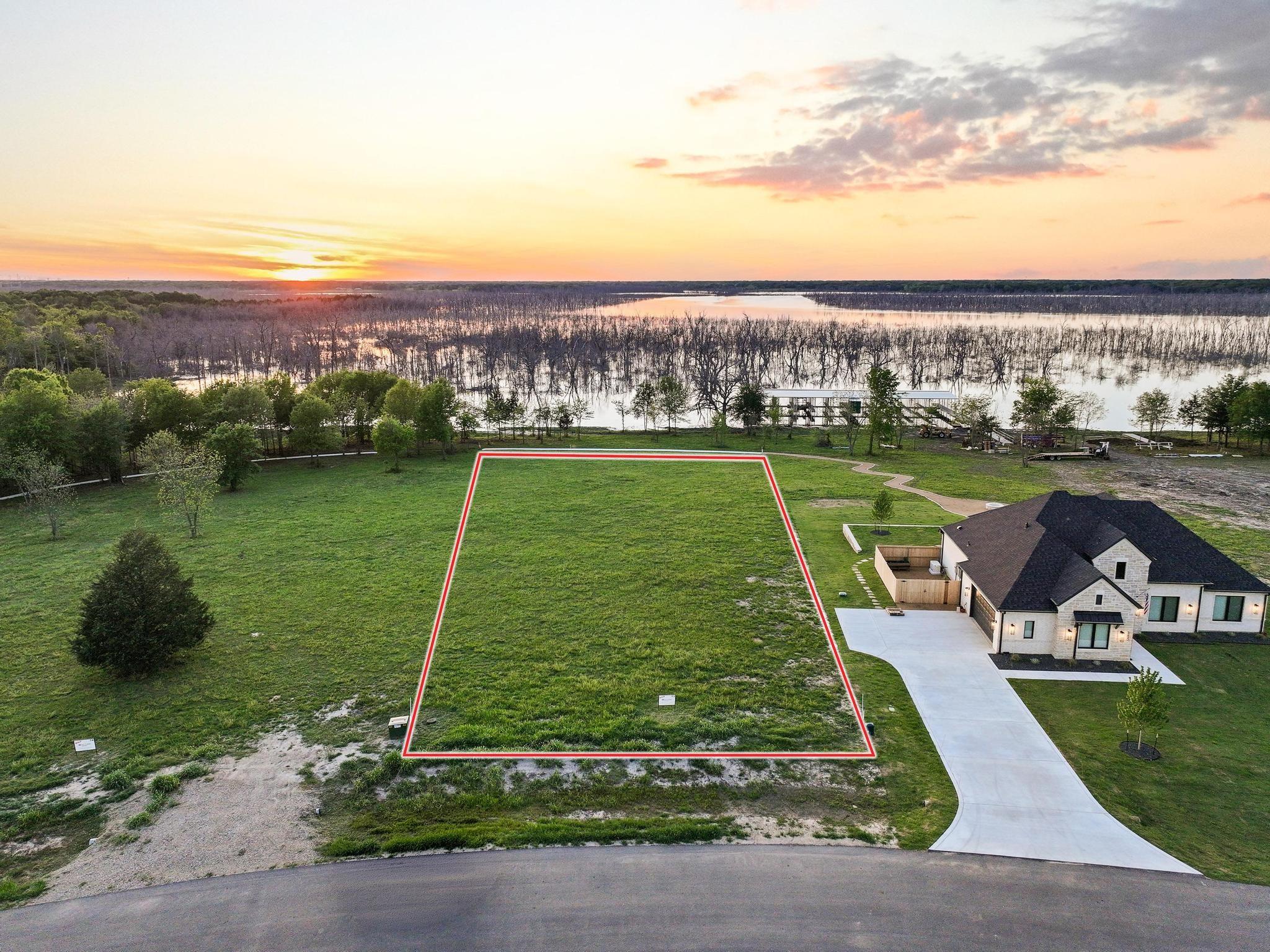 main property photo 4