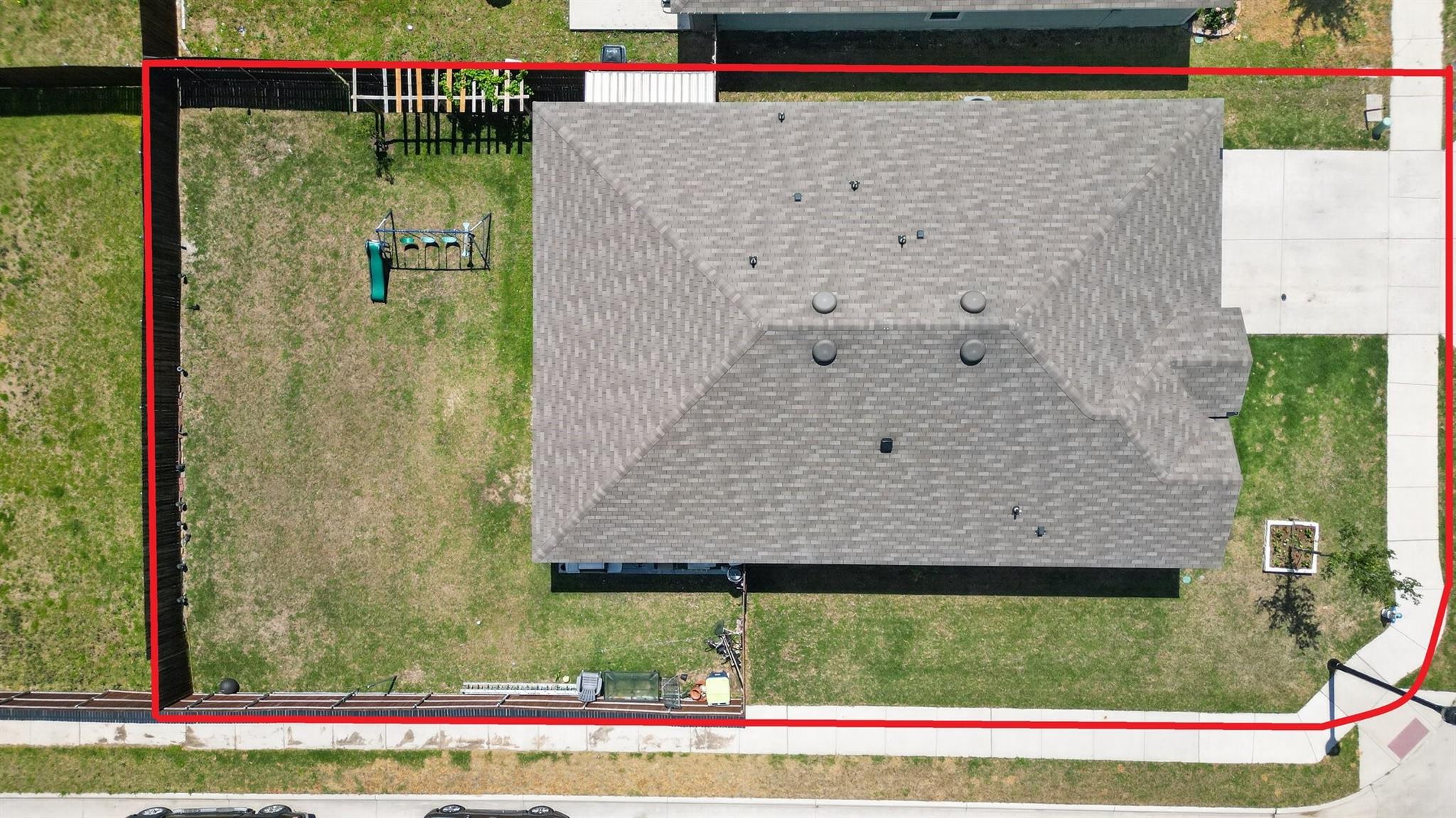 main property photo 22