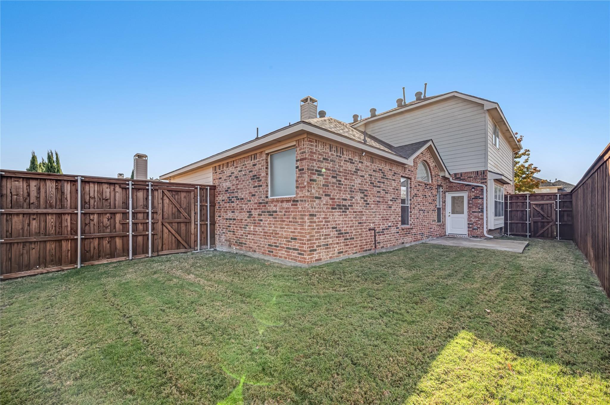 main property photo 23